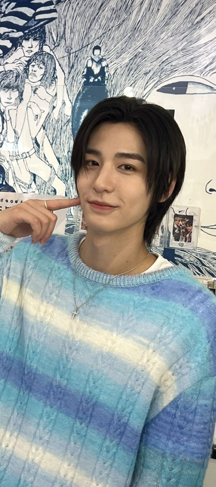 736x1657 LEEHAN WALLPAPER