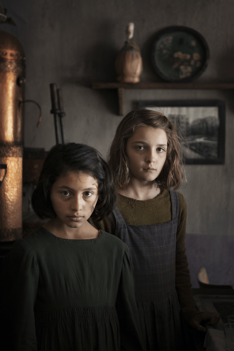 822x1235 My Brilliant Friend Wallpaper