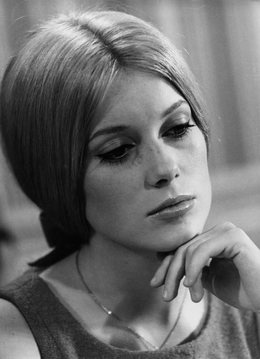 833x1150 Catherine Deneuve