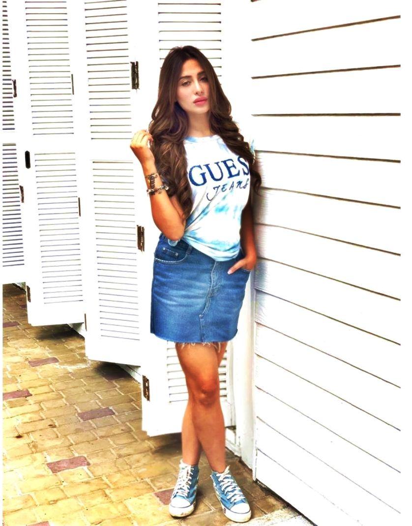 838x1069 Mahira Sharma Bigg Boss Dress