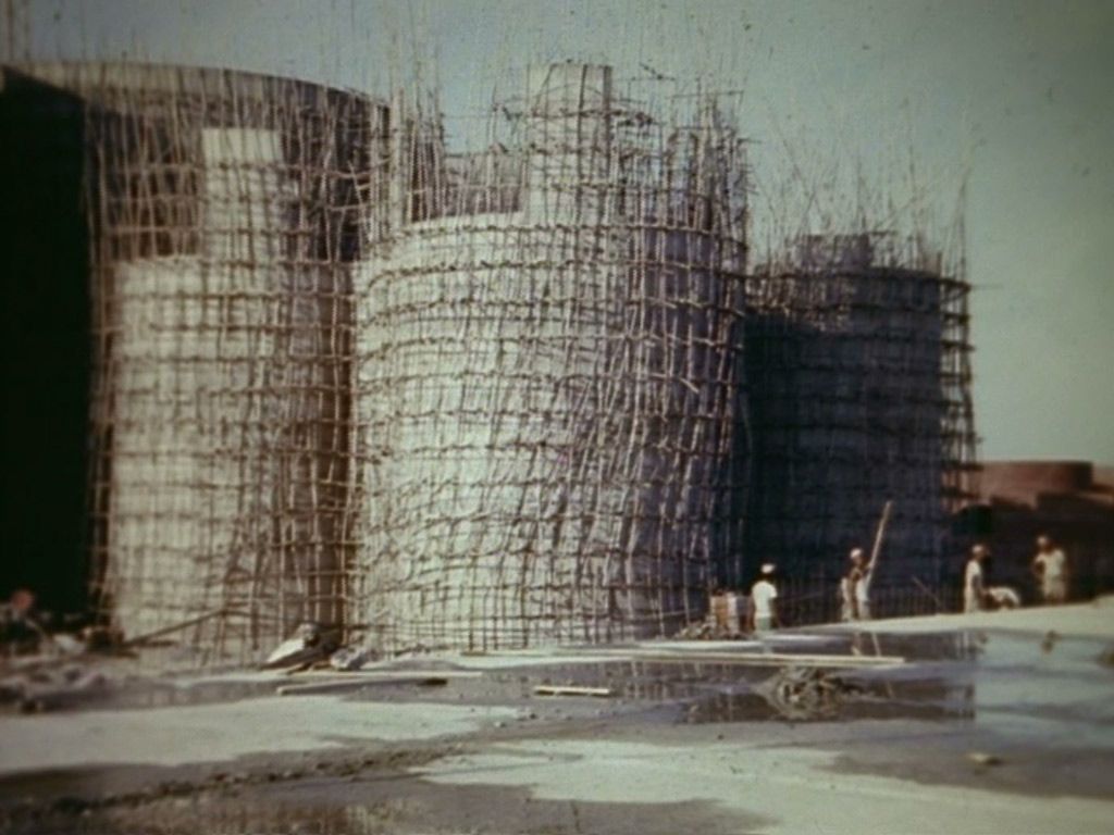 1024x768 Louis Kahn: Silence and Light (1995)