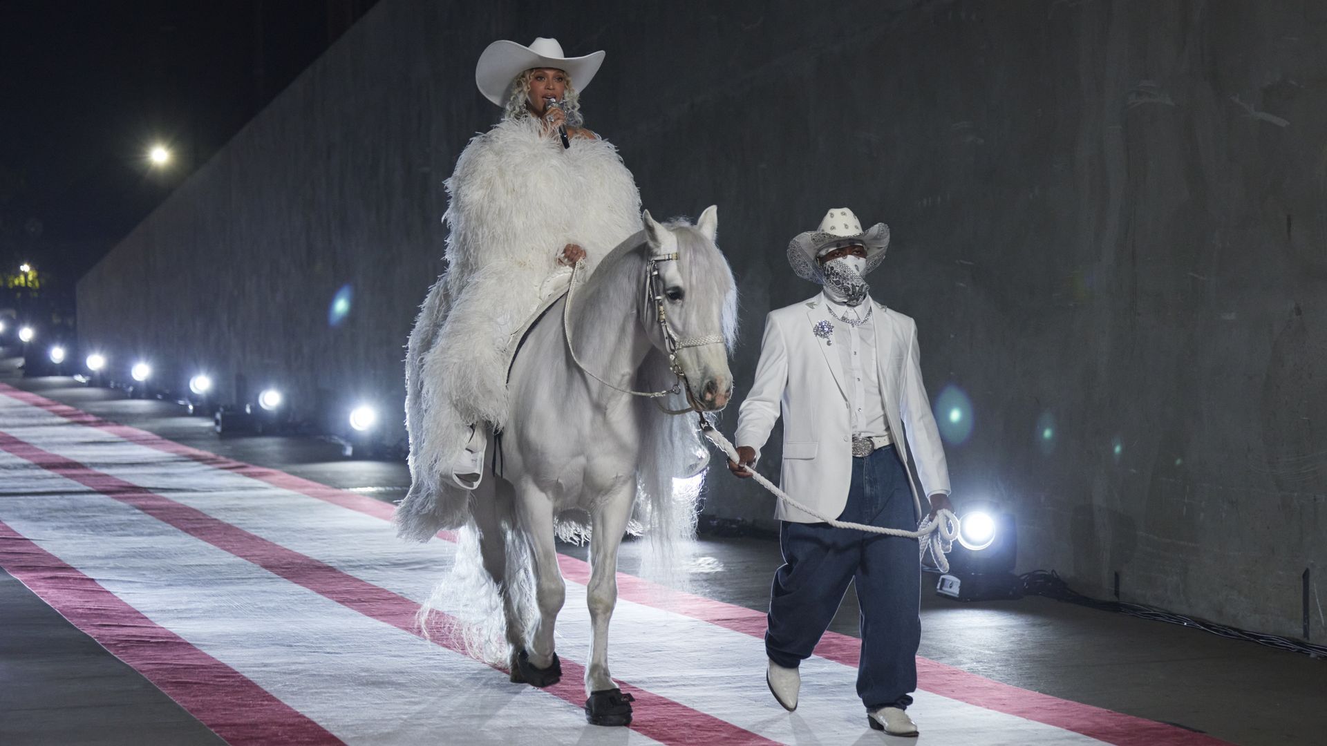1920x1080 Photos: Beyoncé brings Cowboy Carter to NFL halftime show on Netflix