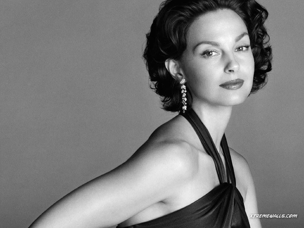 1024x768 Ashley Judd Wallpaper