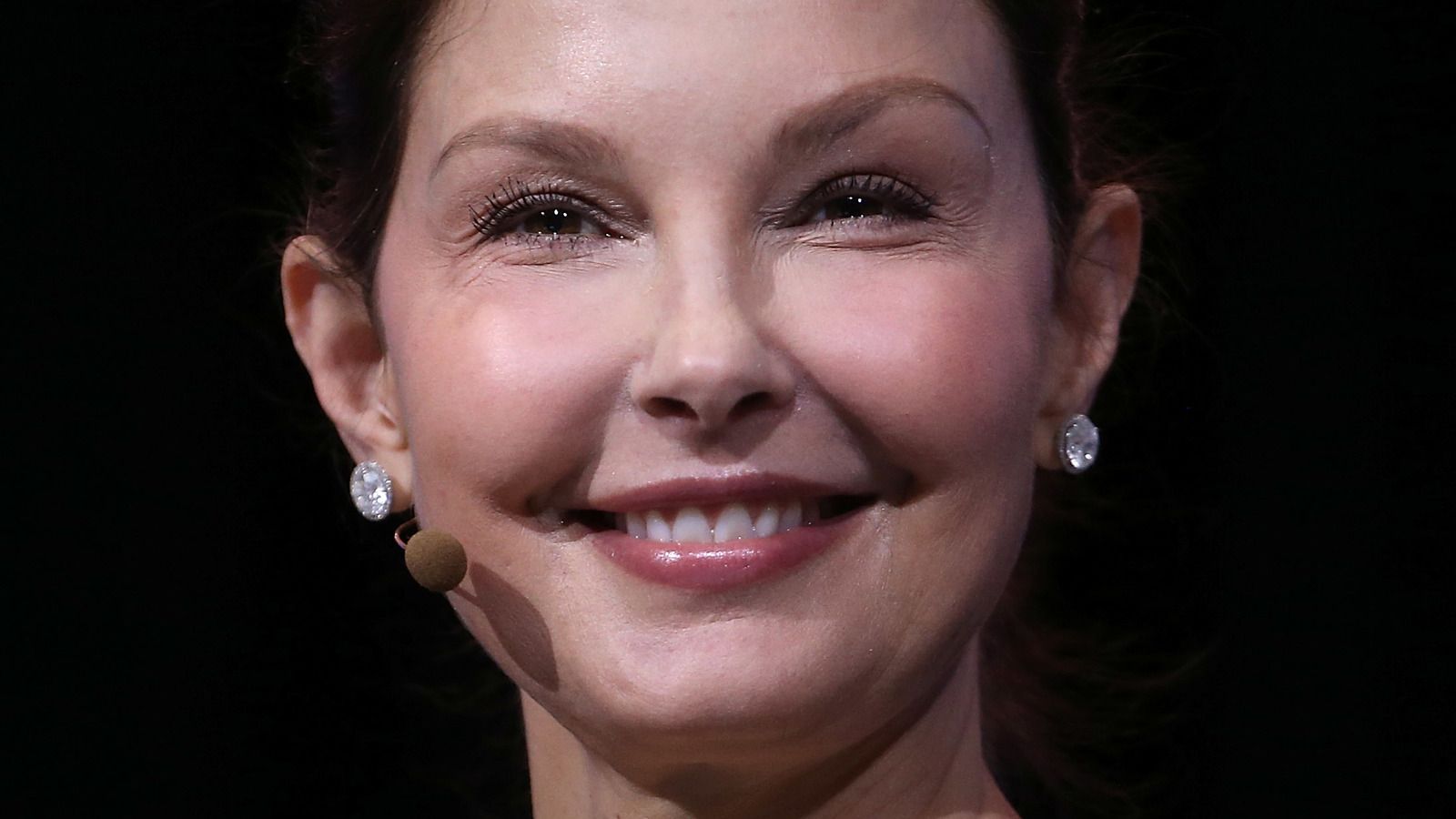 1600x900 The Tragic Real Life Story Of Ashley Judd