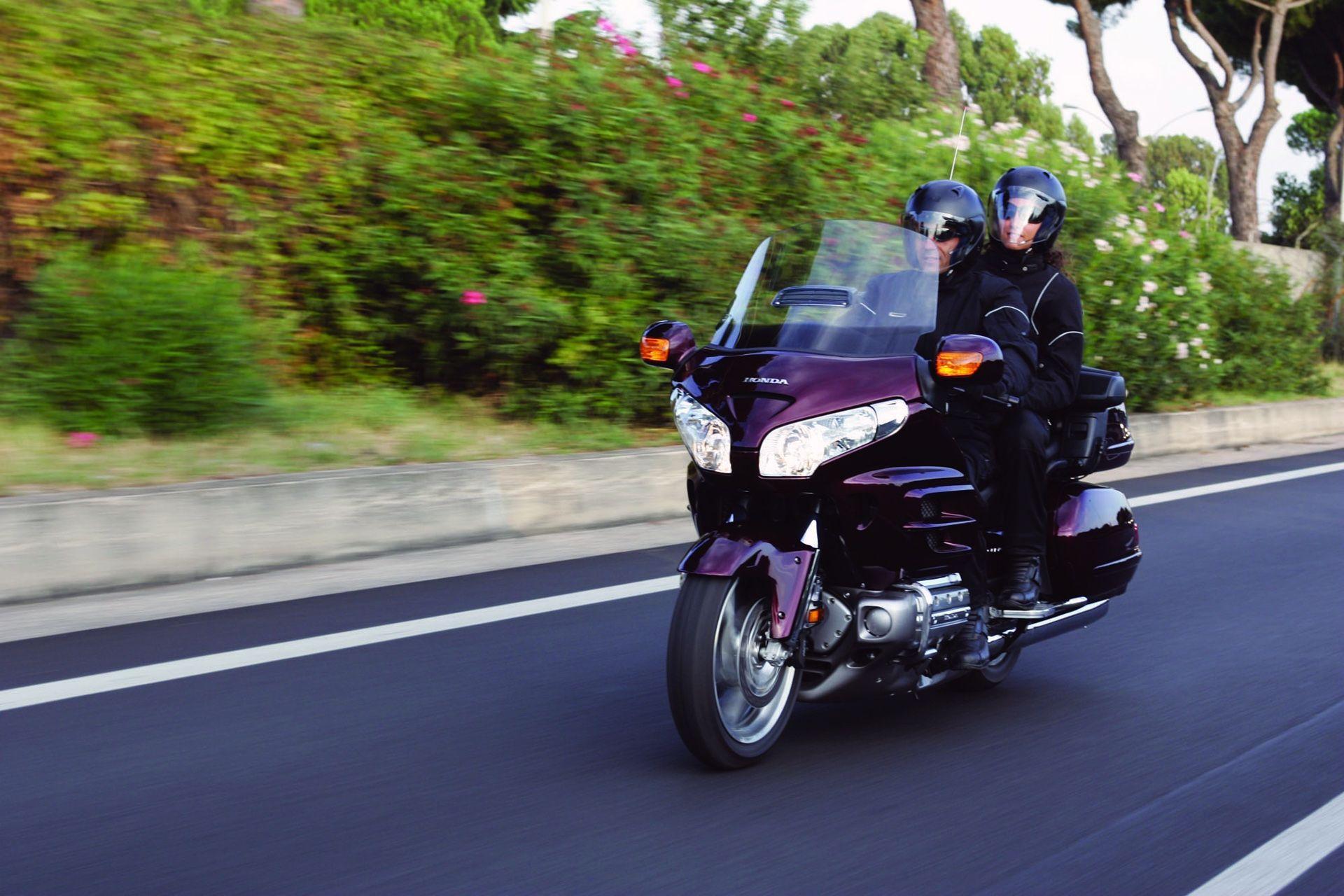 1920x1280 Honda Goldwing picture. Honda photo gallery