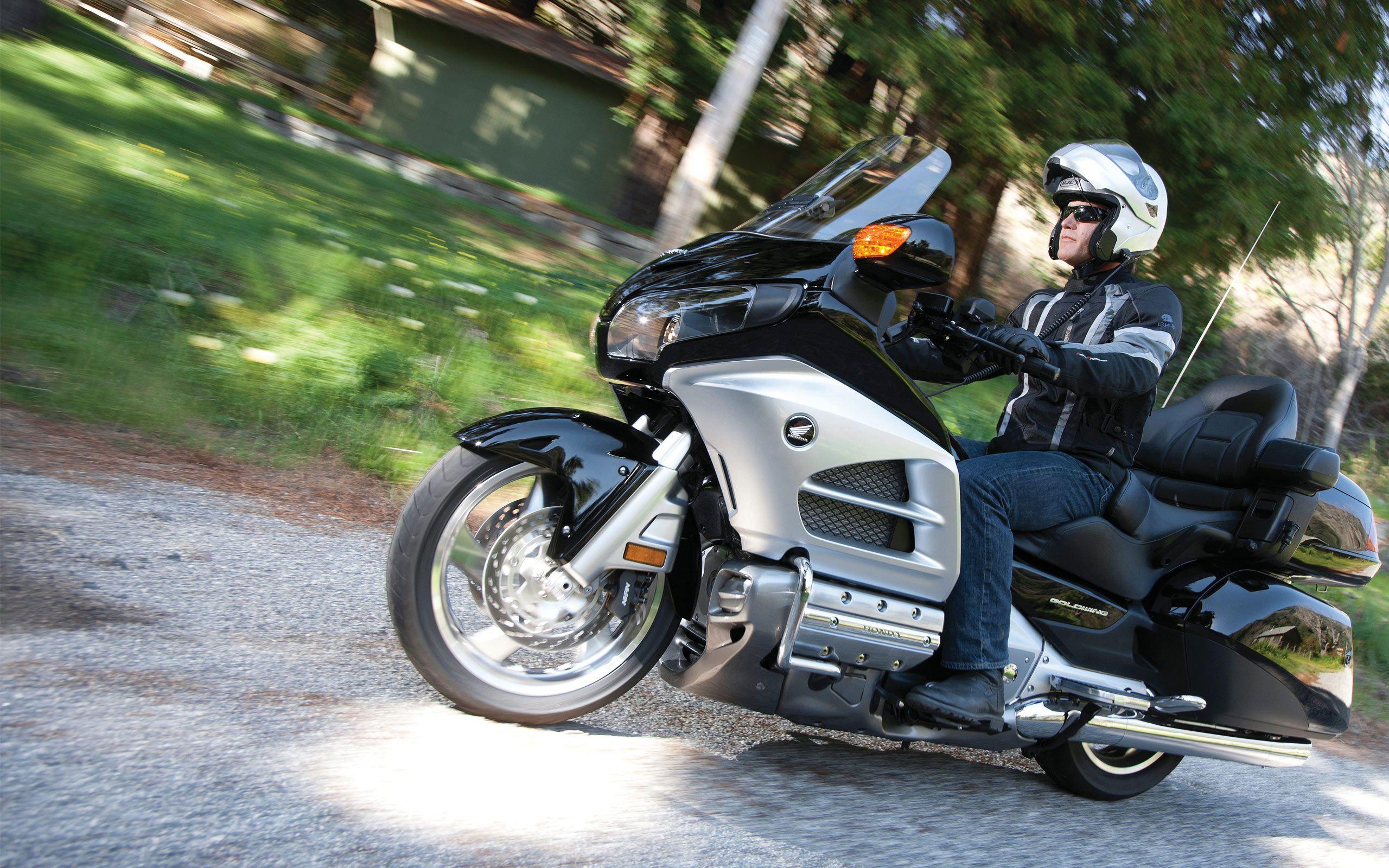 2560x1600 New Honda Goldwing 2012 Desktop wallpaper 1600x900