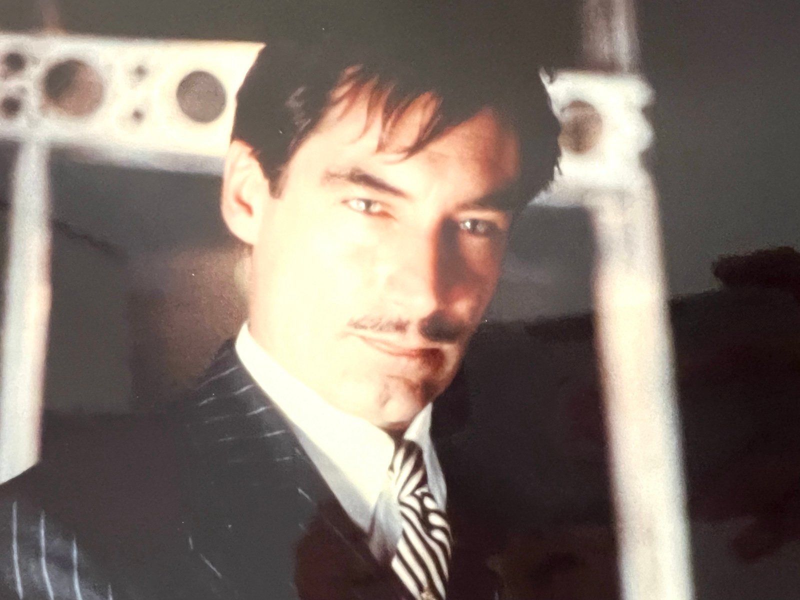 1600x1200 Timothy Dalton hand signed 8 x 10 photo Autographs