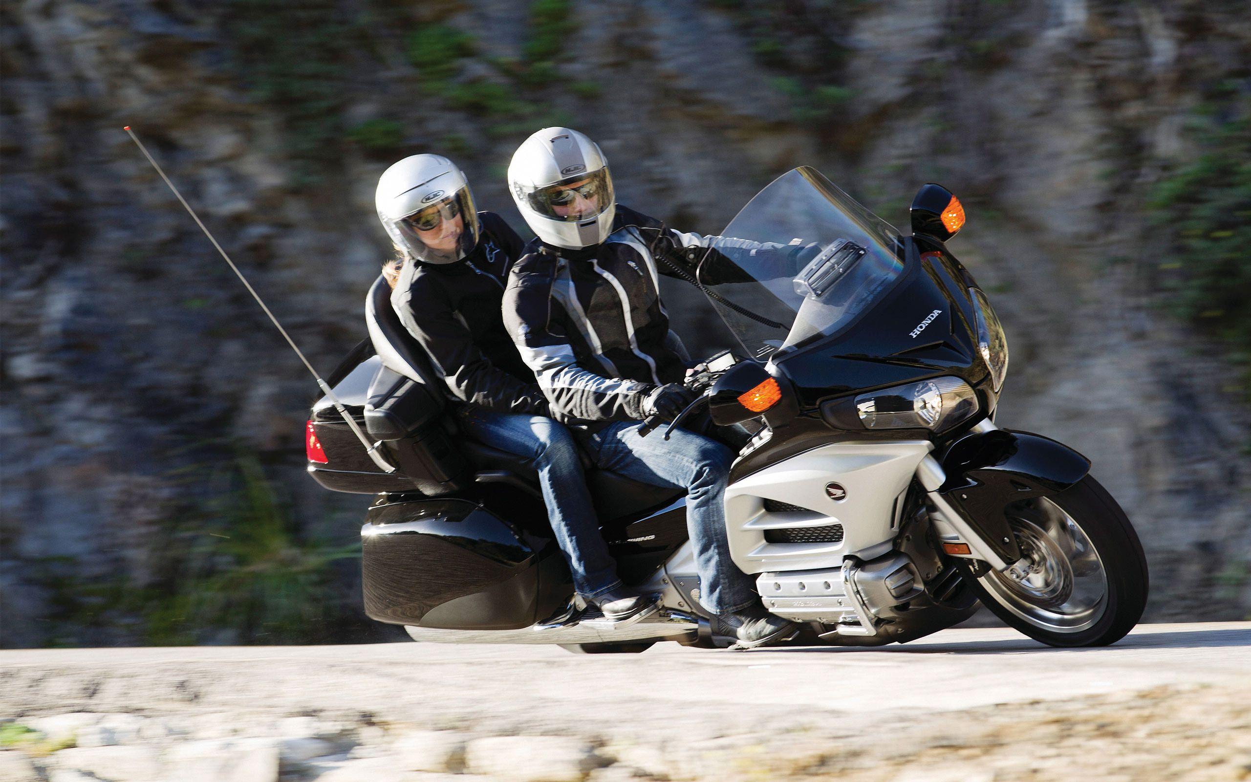 2560x1600 Honda Goldwing Desktop wallpaper 1280x1024
