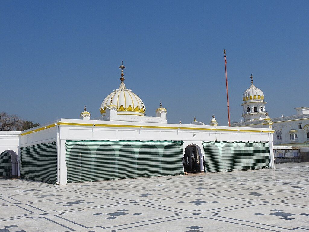 1024x768 The Gurdwara Janam Asthan in Nankana Sahib, Pakistan