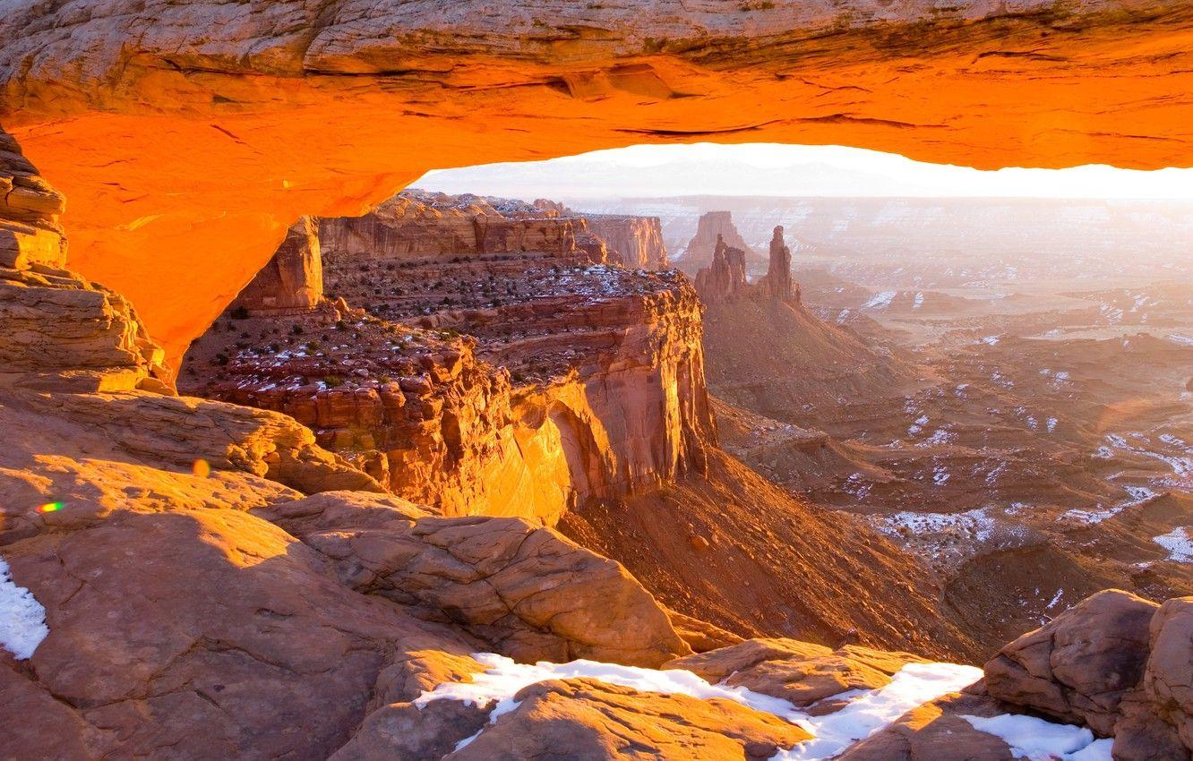 1332x850 Wallpaper the sun, snow, stones, rocks, canyon, USA, Mesa Arch