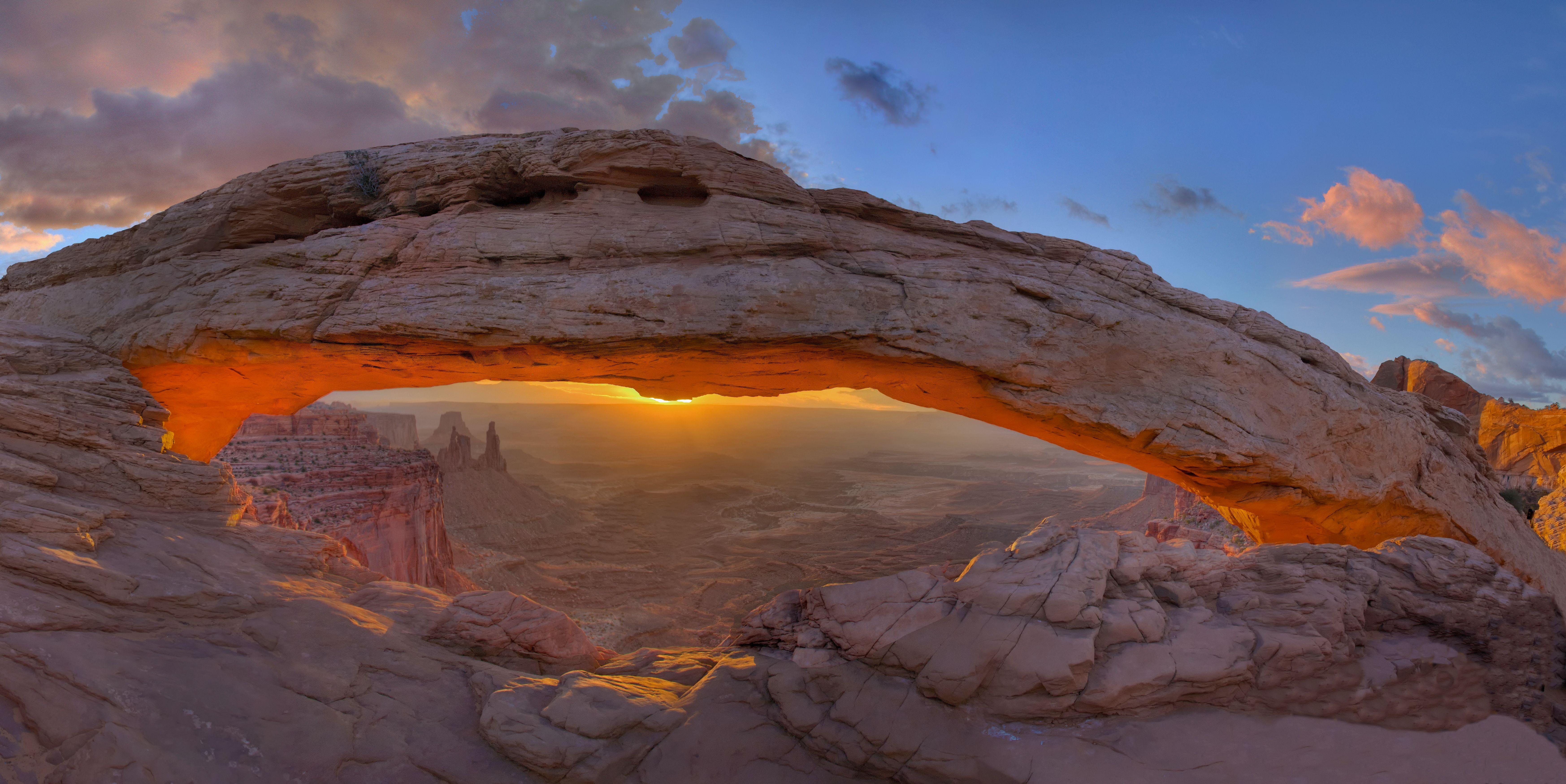6987x3501 Mesa Arch