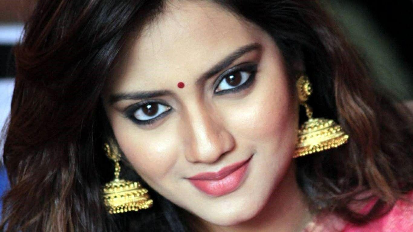 1366x768 Nusrat Jahan High Definition Wallpaper 10193