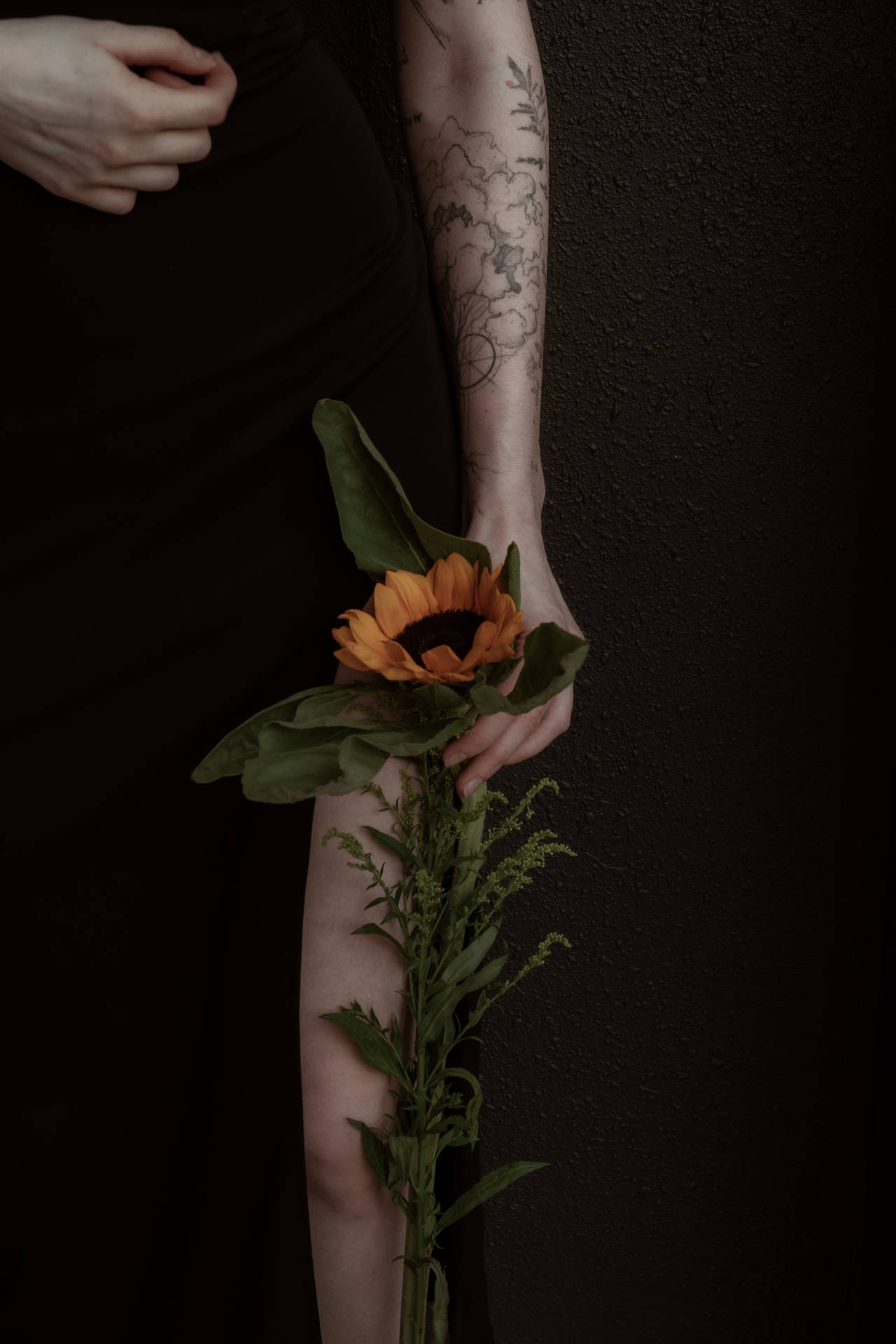 1280x1920 Download Tattooed Girl Sunflower Aesthetic Wallpaper