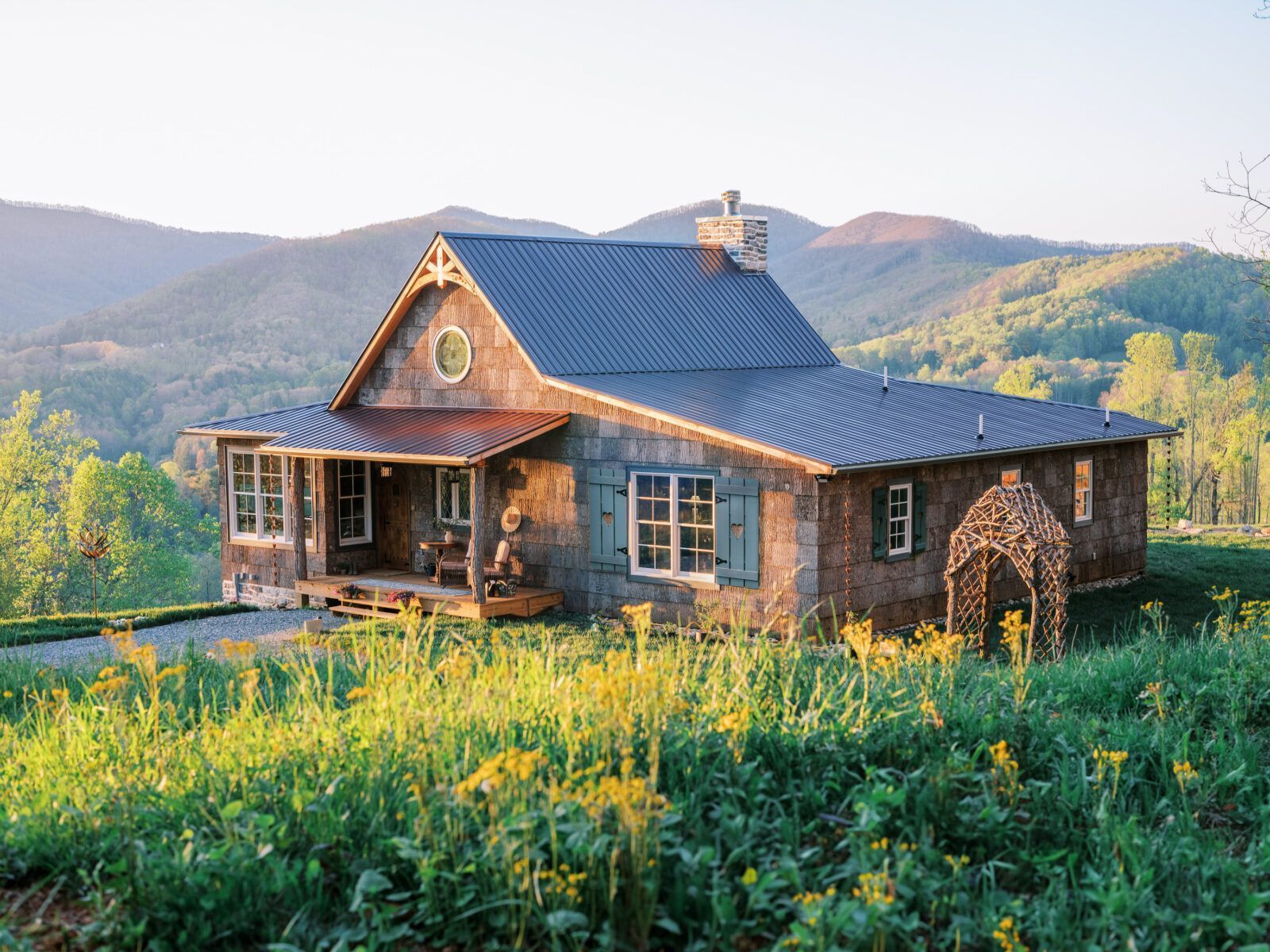 1600x1200 This Western North Carolina Mountain Retreat Is Straight Out of a Storybook