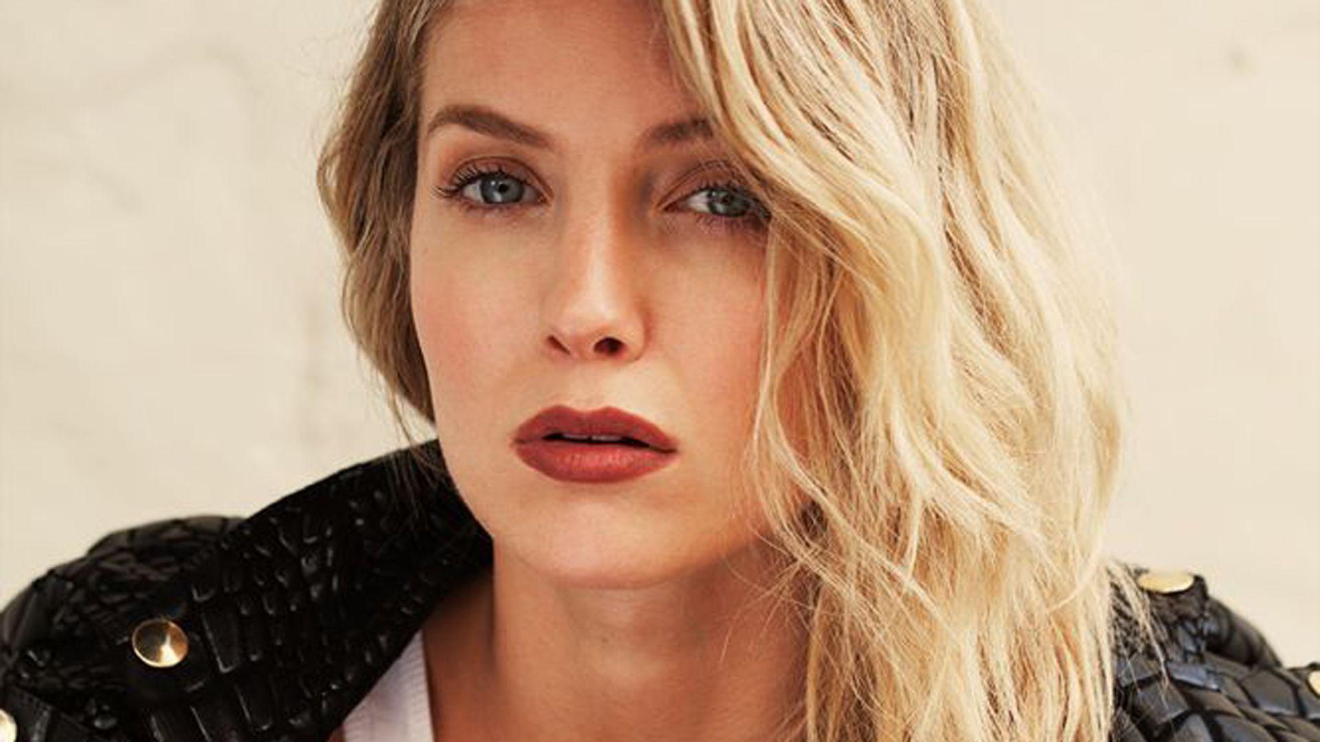 1920x1080 Annabelle Wallis Pics