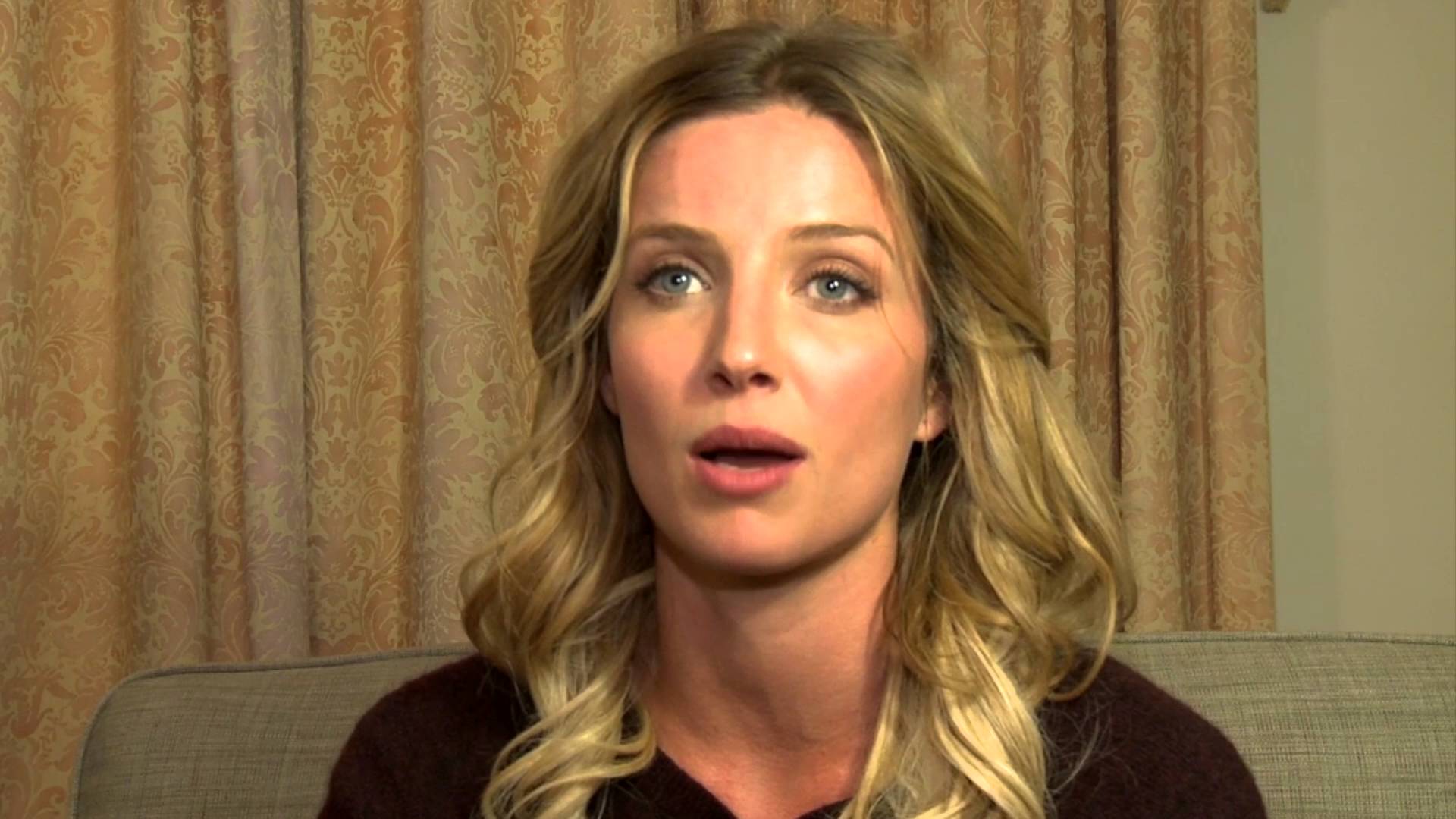 1920x1080 Annabelle Wallis Wallpaper