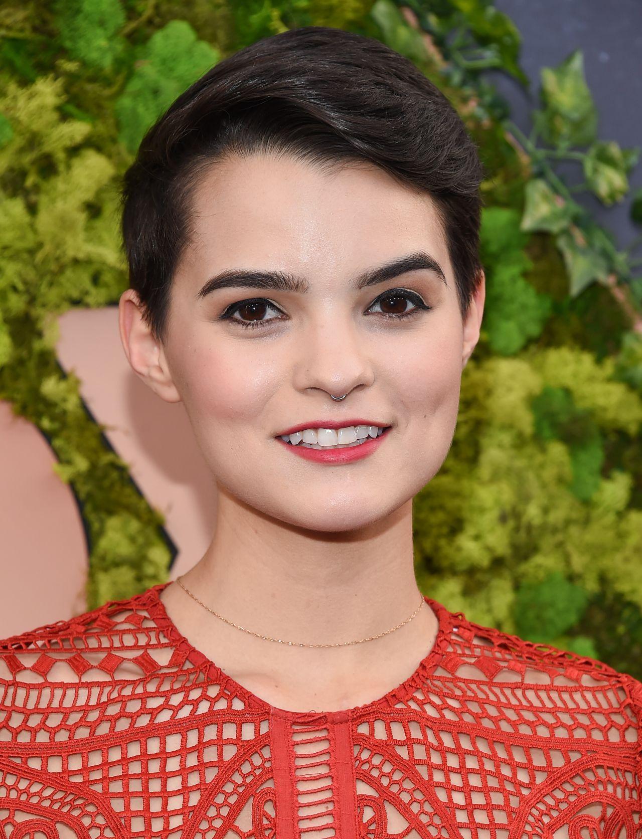 Brianna Hildebrand Wallpapers - Top Free Brianna Hildebrand Backgrounds