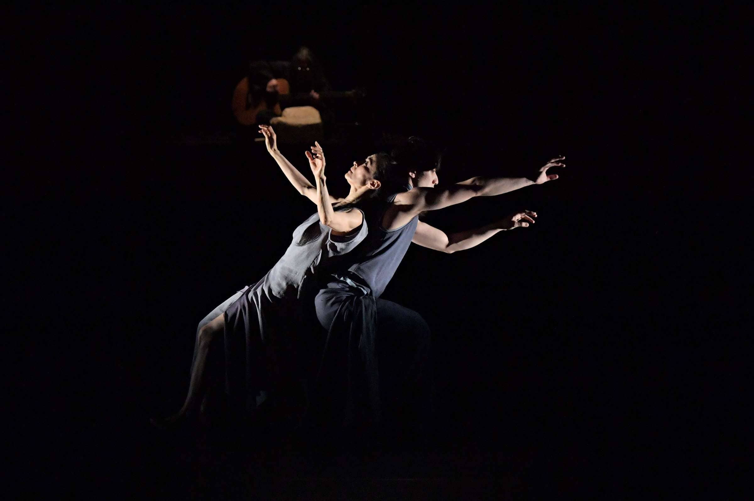 2400x1597 Contemporary Dance Wallpaper