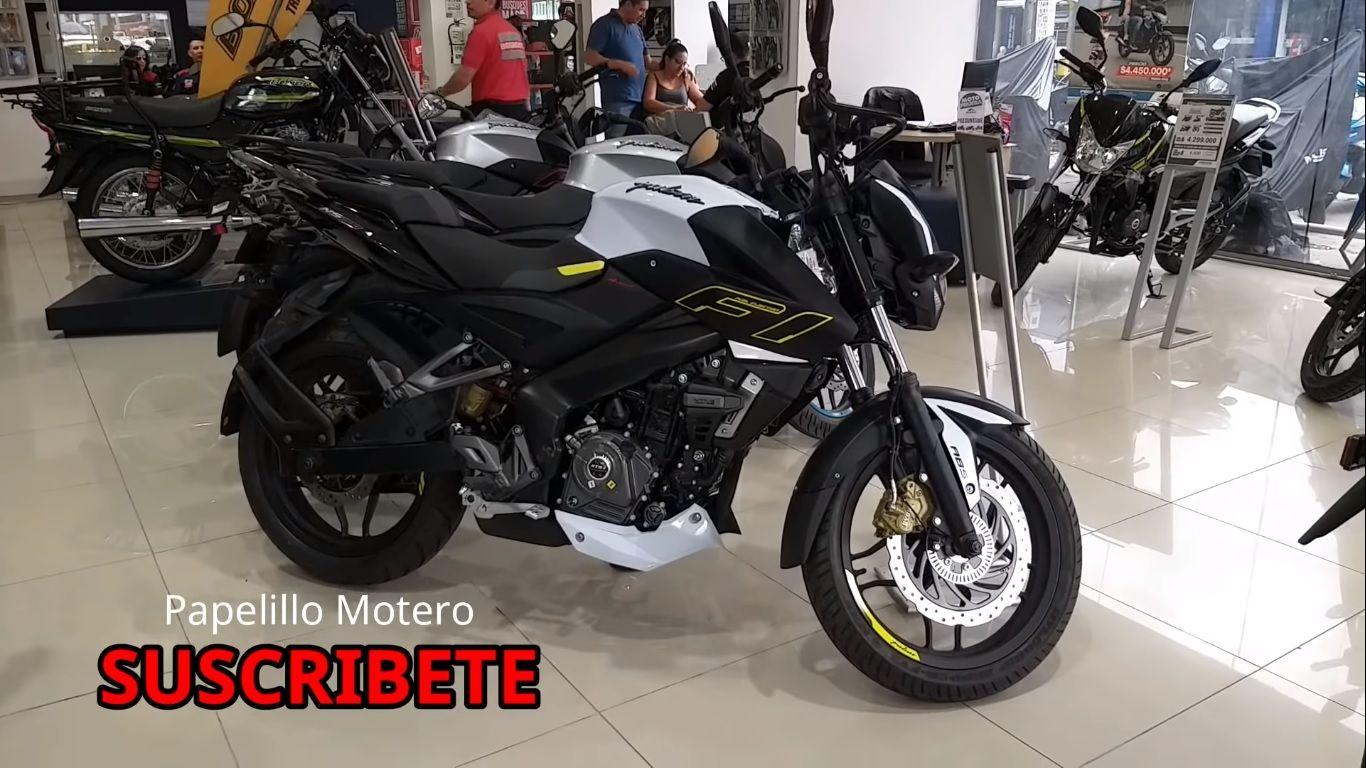 1366x768 International Spec Bajaj Pulsar NS200 Gets Neon Blue, Yellow