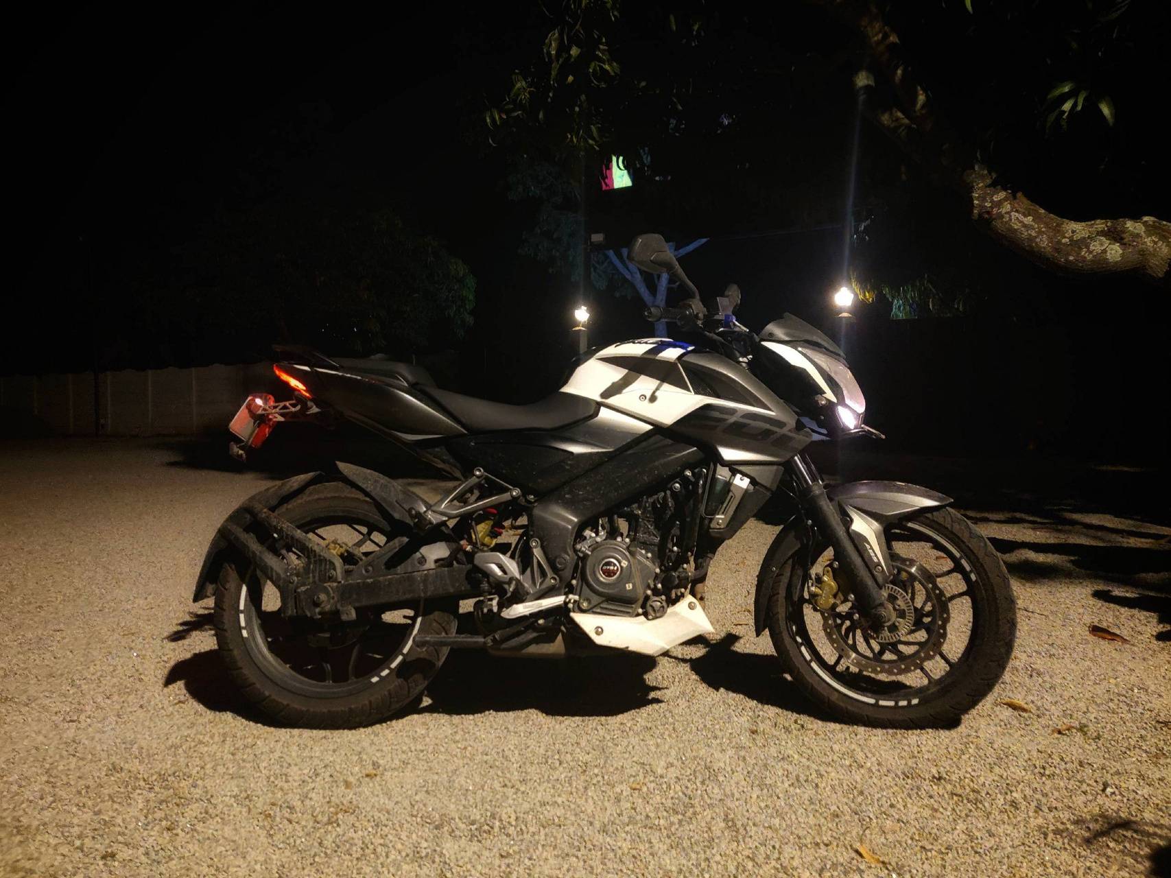 1707x1280 Bajaj Pulsar NS200 wallpaper