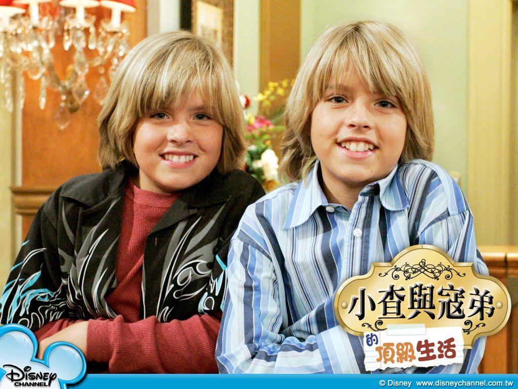 1024x768 suite life at chinise & cole sprouse fond d'écran