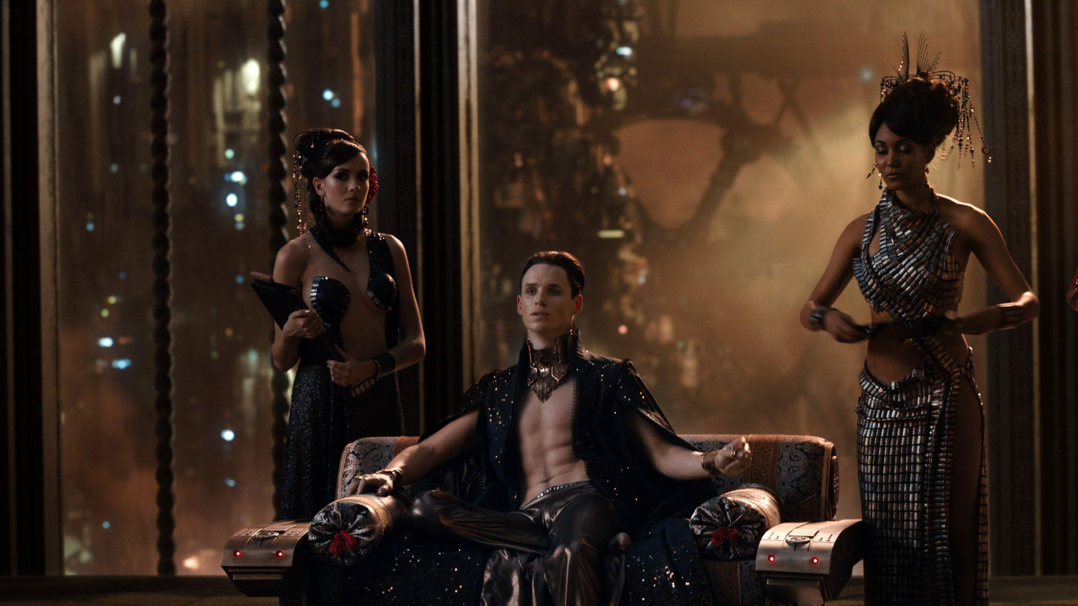 2133x1200 Jupiter Ascending Image Featuring Mila Kunis and Unusual