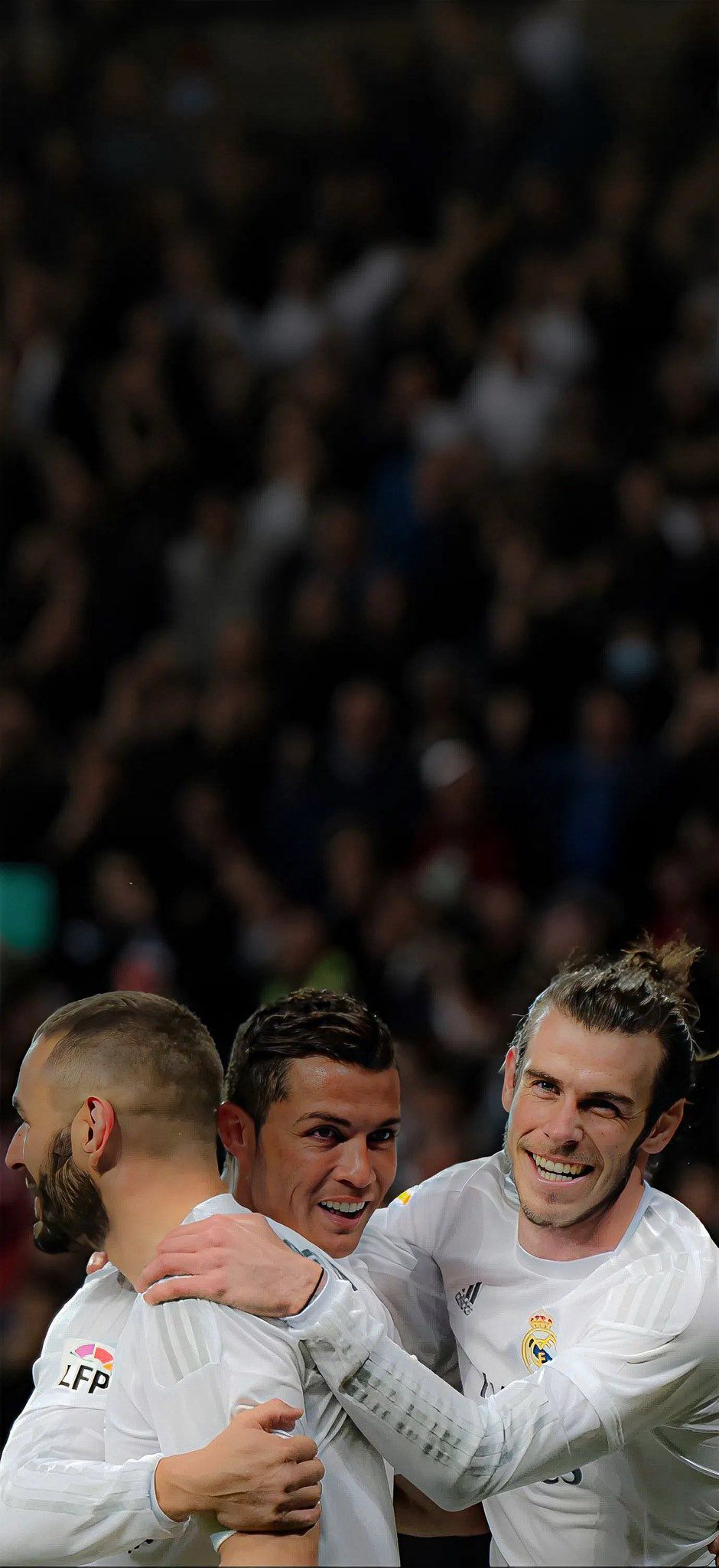 940x2048 Football Wallpaper 4k on X: Ronaldo & Benzema & Bale Wallpaper 4k❤️‍