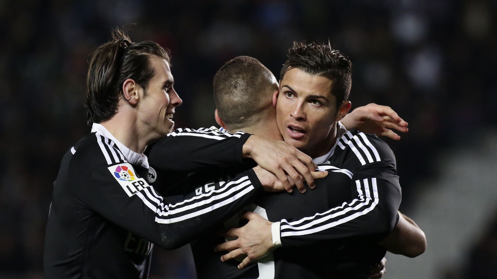 2048x1152 Cristiano Ronaldo, Gareth Bale and Karim Benzema stay not guaranteed, says Zinedine Zidane