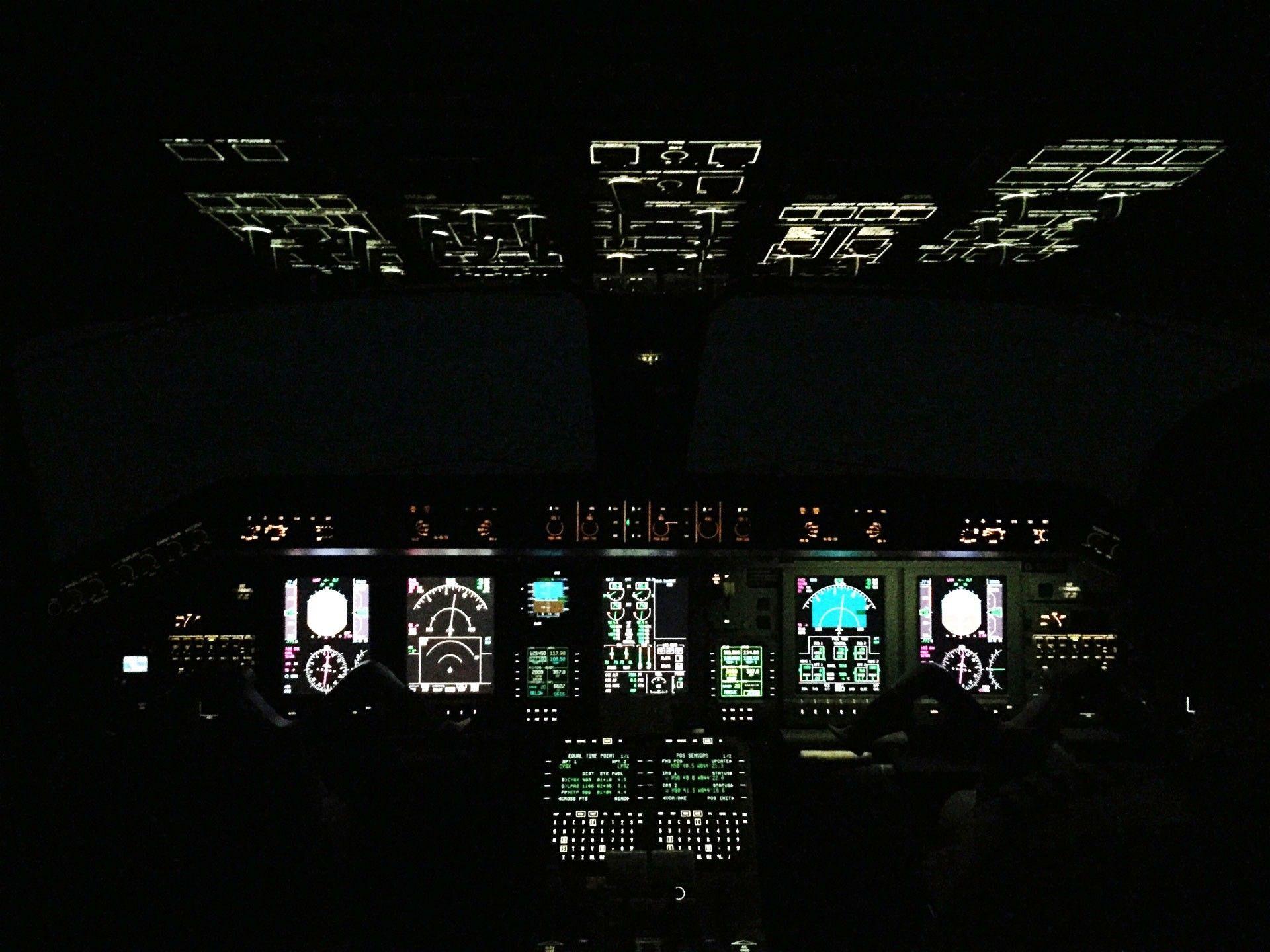 1920x1440 Airbus A380 Cockpit Wallpaper