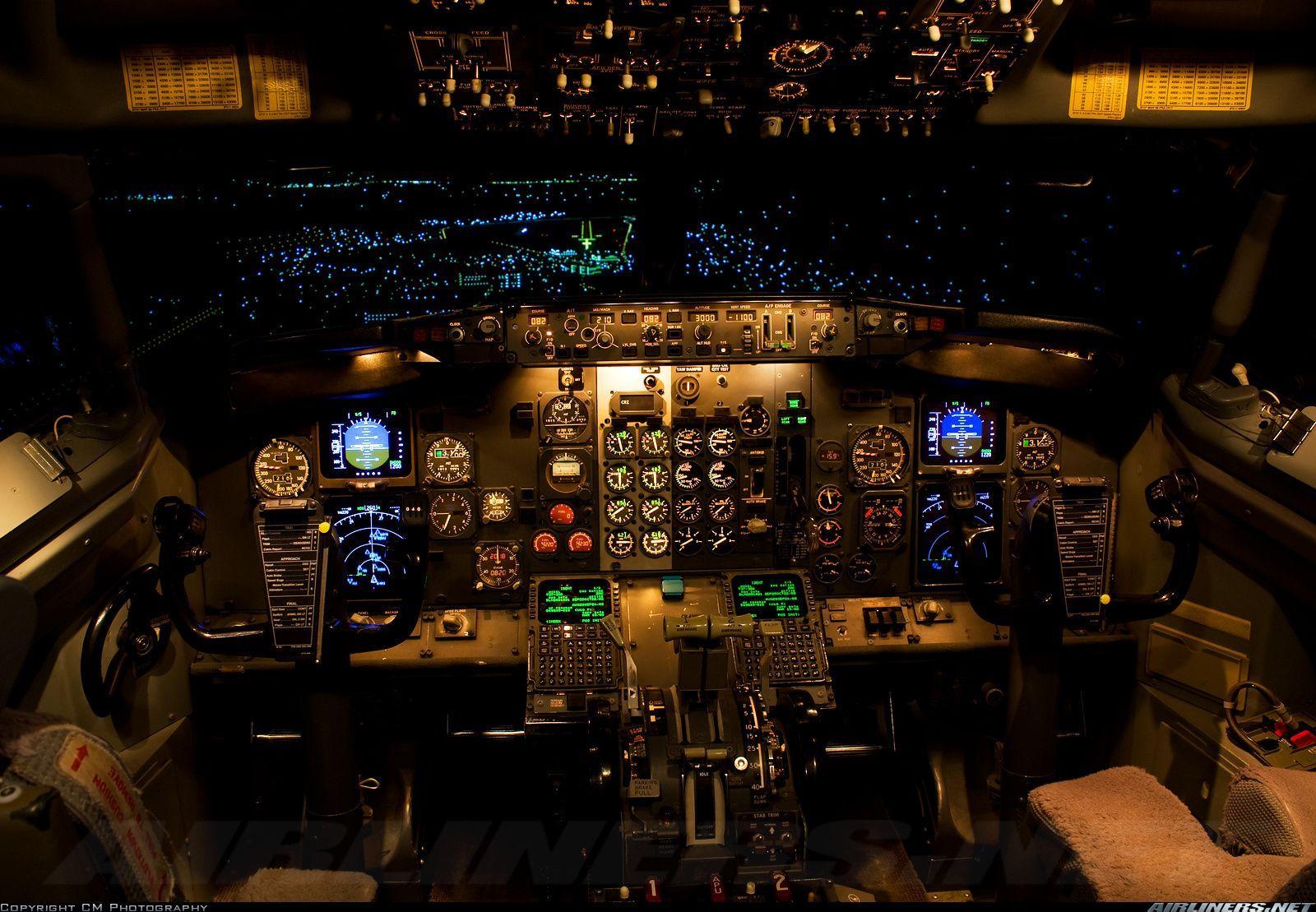 1600x1109 Boeing 737 330 Flight Training. Aviation Photo