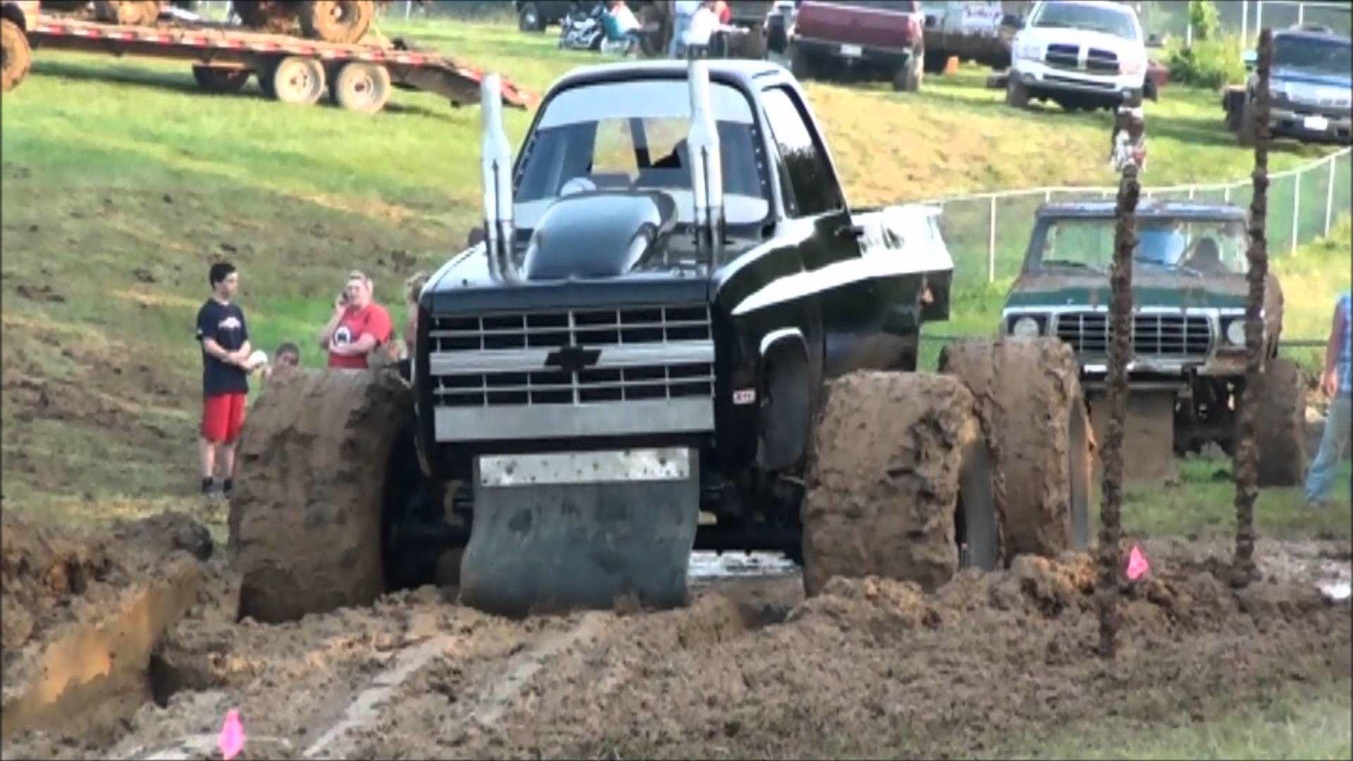 1920x1080 Mud Trucks Wallpaper