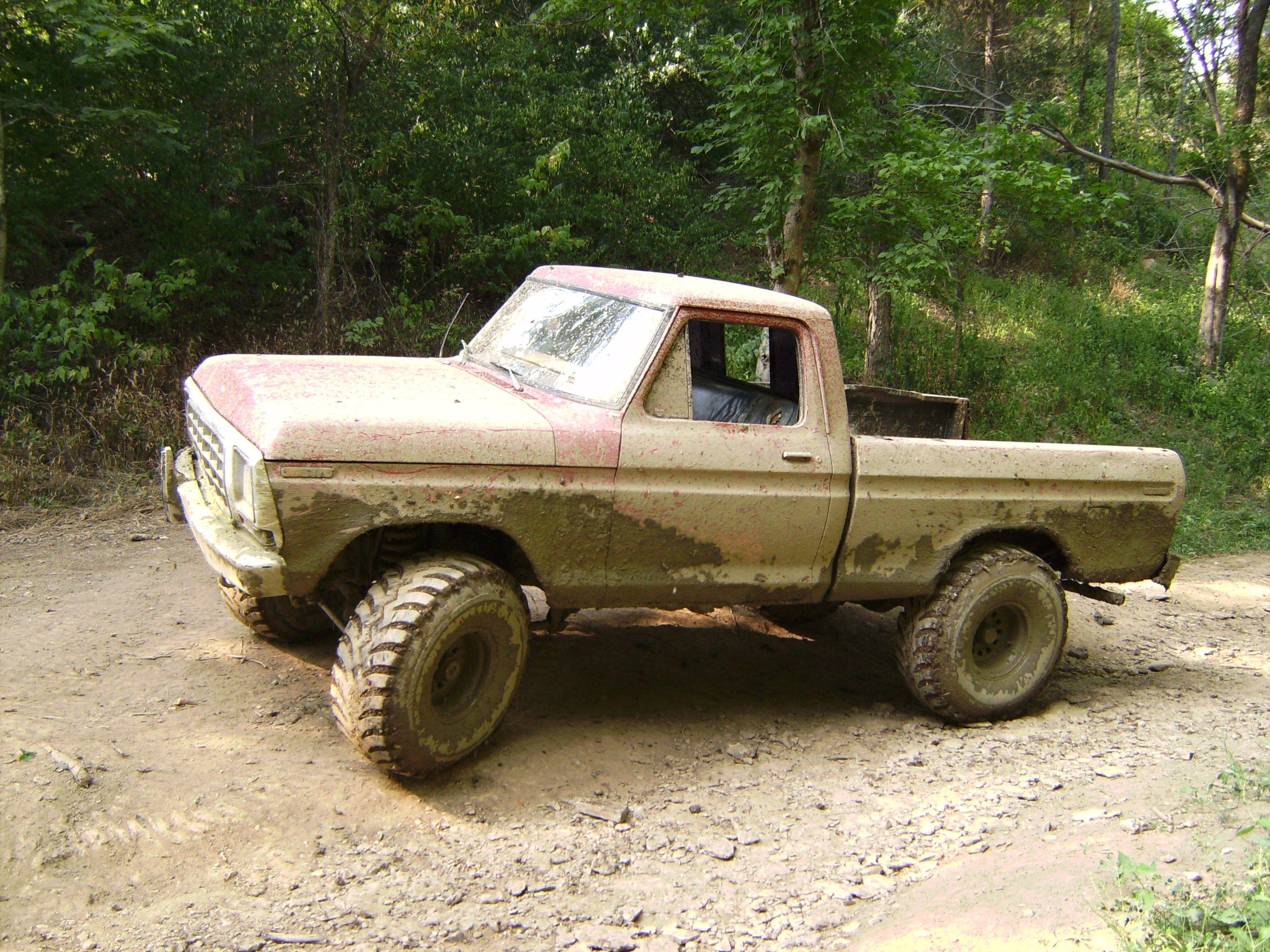 3072x2304 MUD BOGGING 4x4 Offroad Race Racing Monster Truck Race Racing