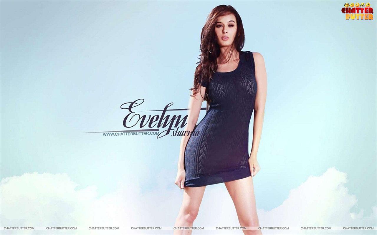 1280x800 Evelyn Sharma HD Hot wallpaper