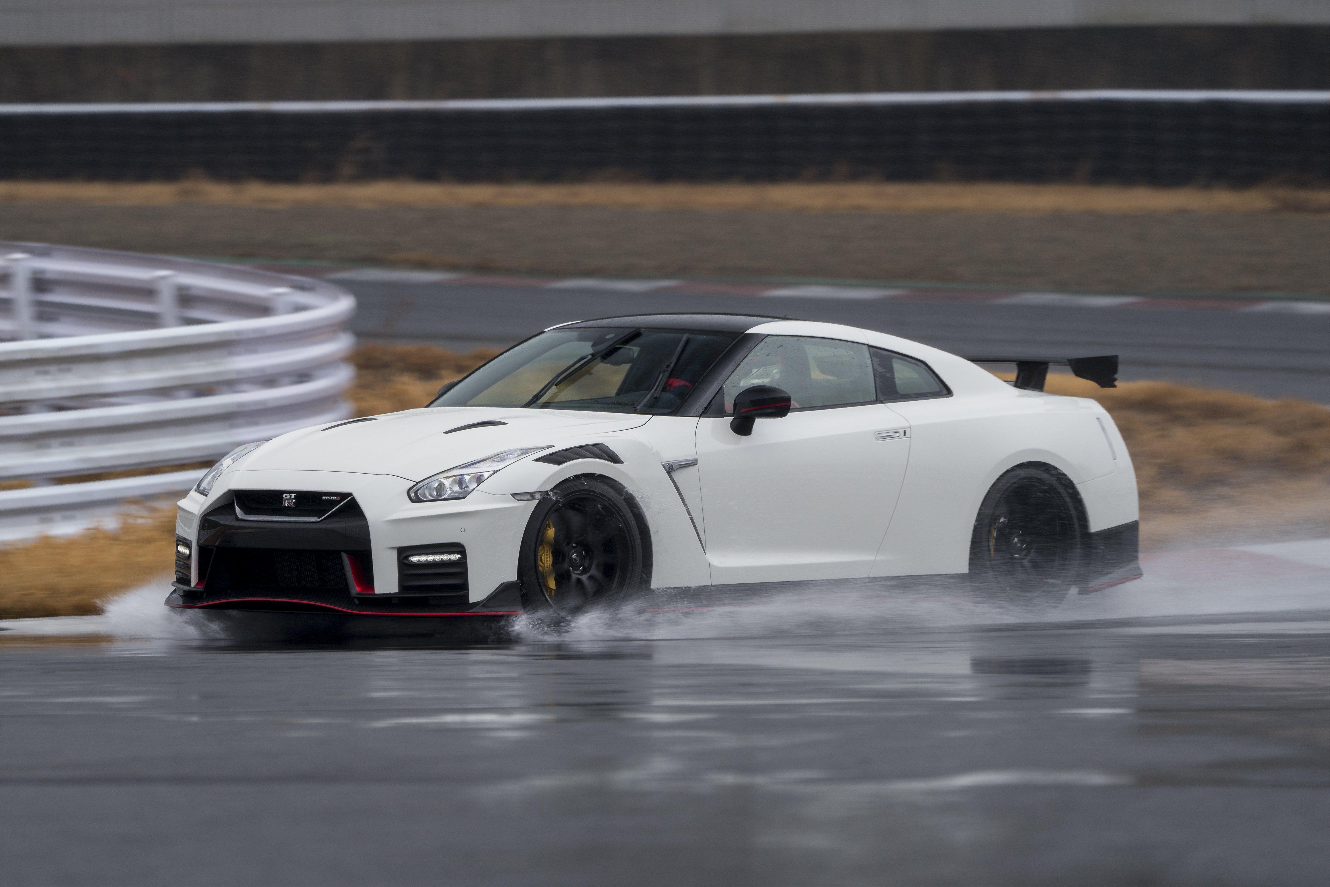 4639x3094 Nissan GT R Nismo