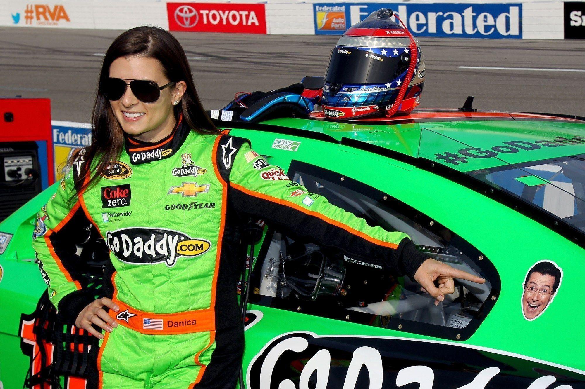 2000x1333 Danica Patrick Wallpaper