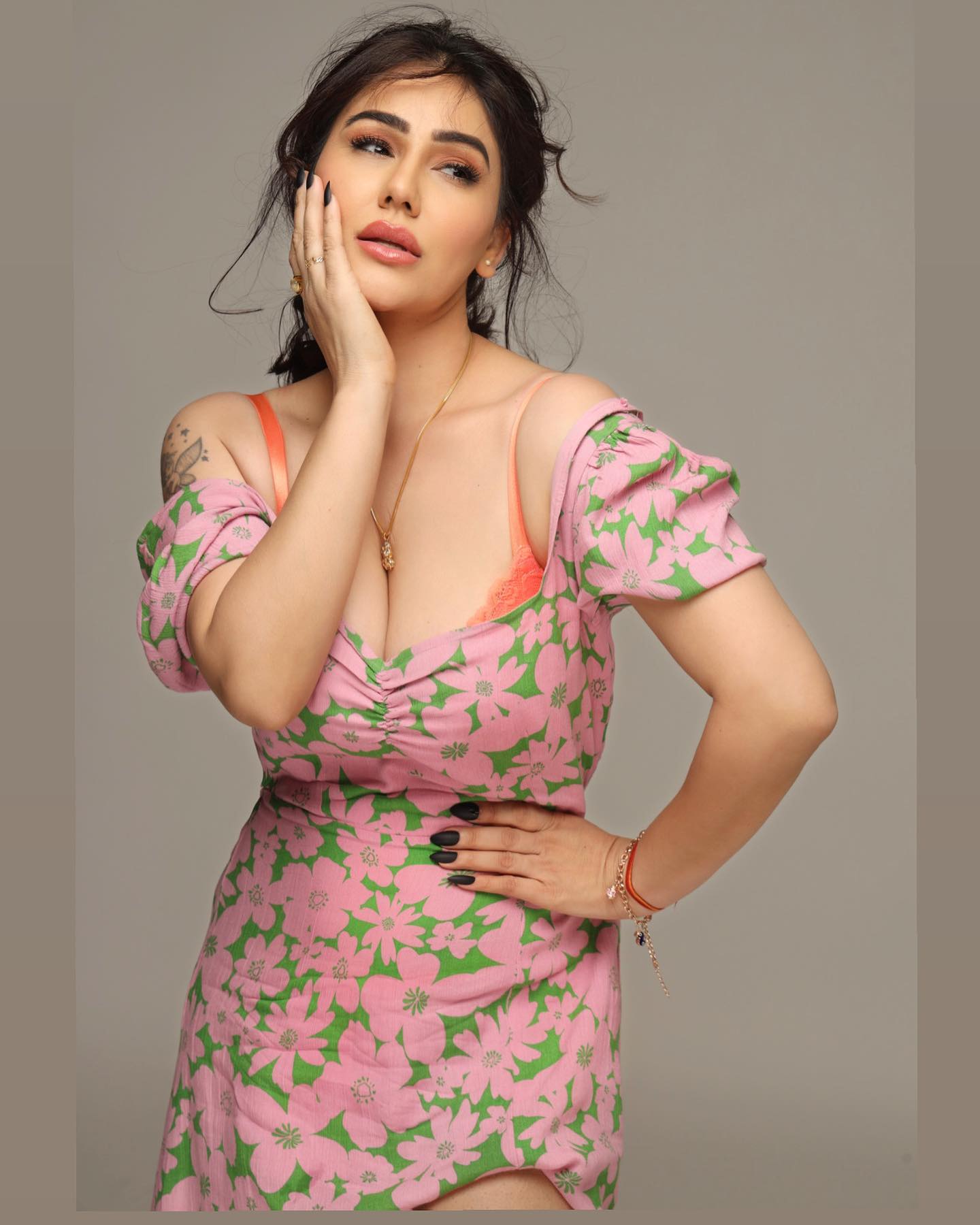 1440x1800 Kangna Sharma