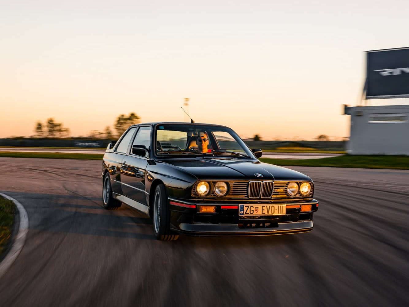 1334x1001 Mate Rimac Plans BMW E30 V10 Restomod, But Not Anytime Soon