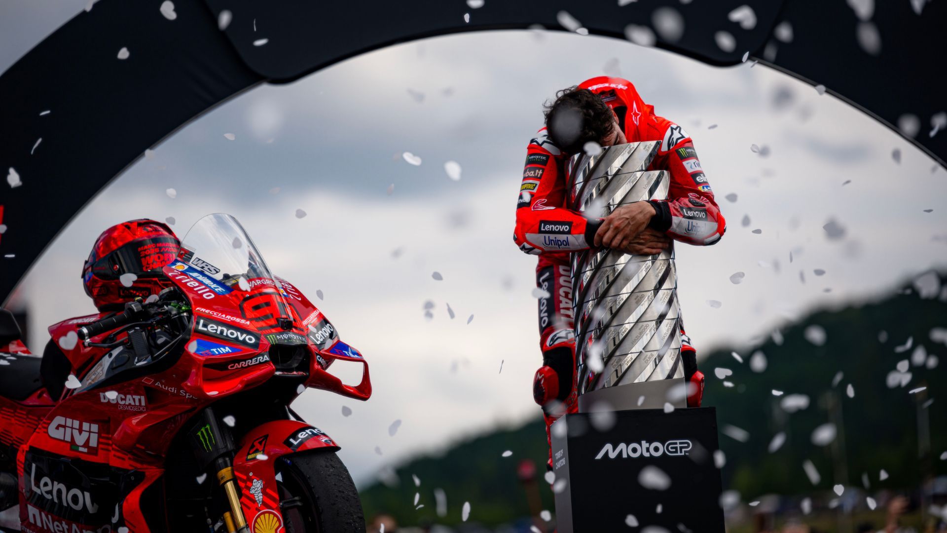 1920x1080 MotoGP World Championship 2025: Marc Márquez and Ducati on top of the world!