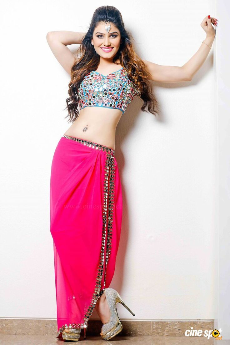 736x1104 Kudi Tu Pataka: Kangana Sharma Portfolio