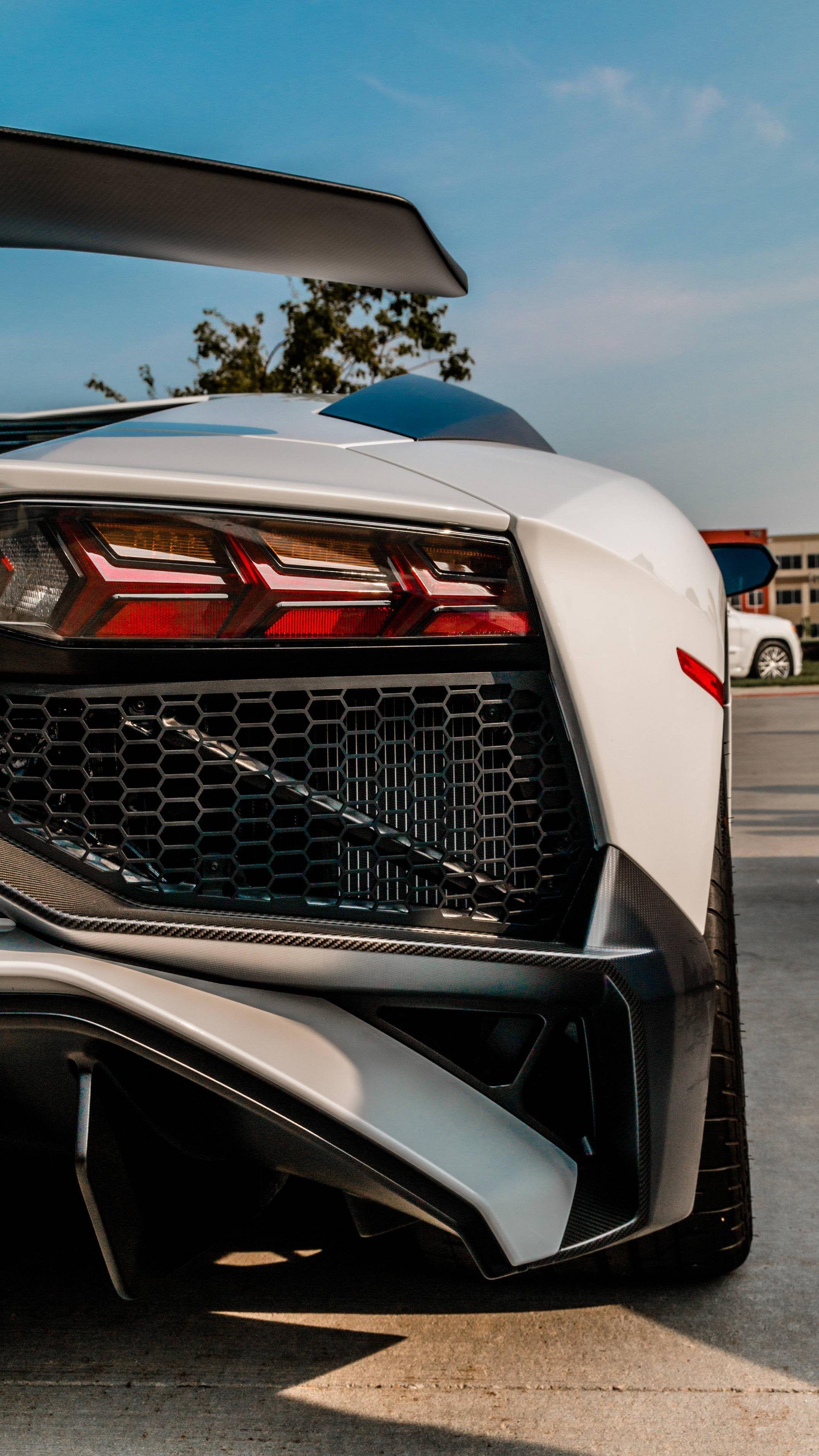 2155x3830 Lamborghini Aventador SV phone wallpaper [OC] [2155x3830]