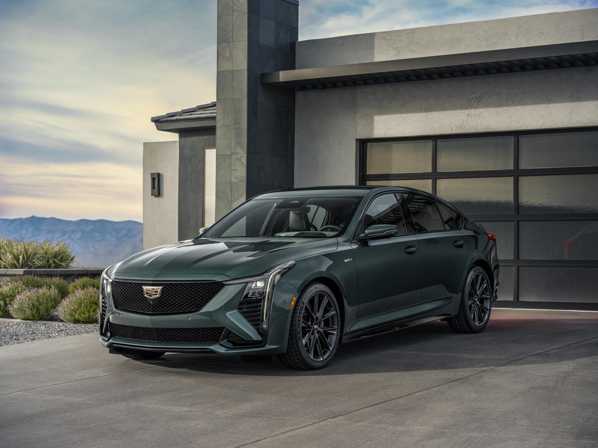 1920x1440 Cadillac CT5 V Blackwing 8K Ultra HD Wallpaper