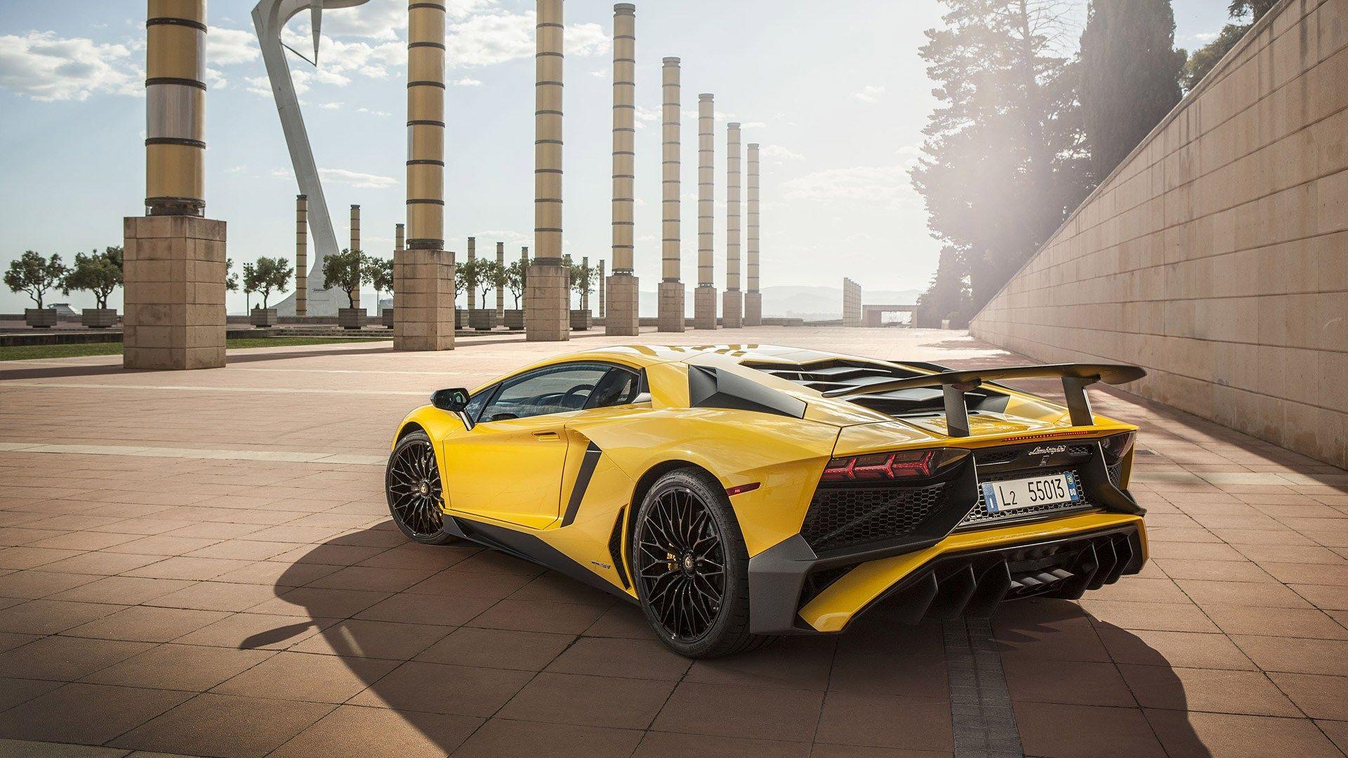 1920x1080 Lamborghini Aventador Lp750 4 Superveloce Roadster Wallpaper