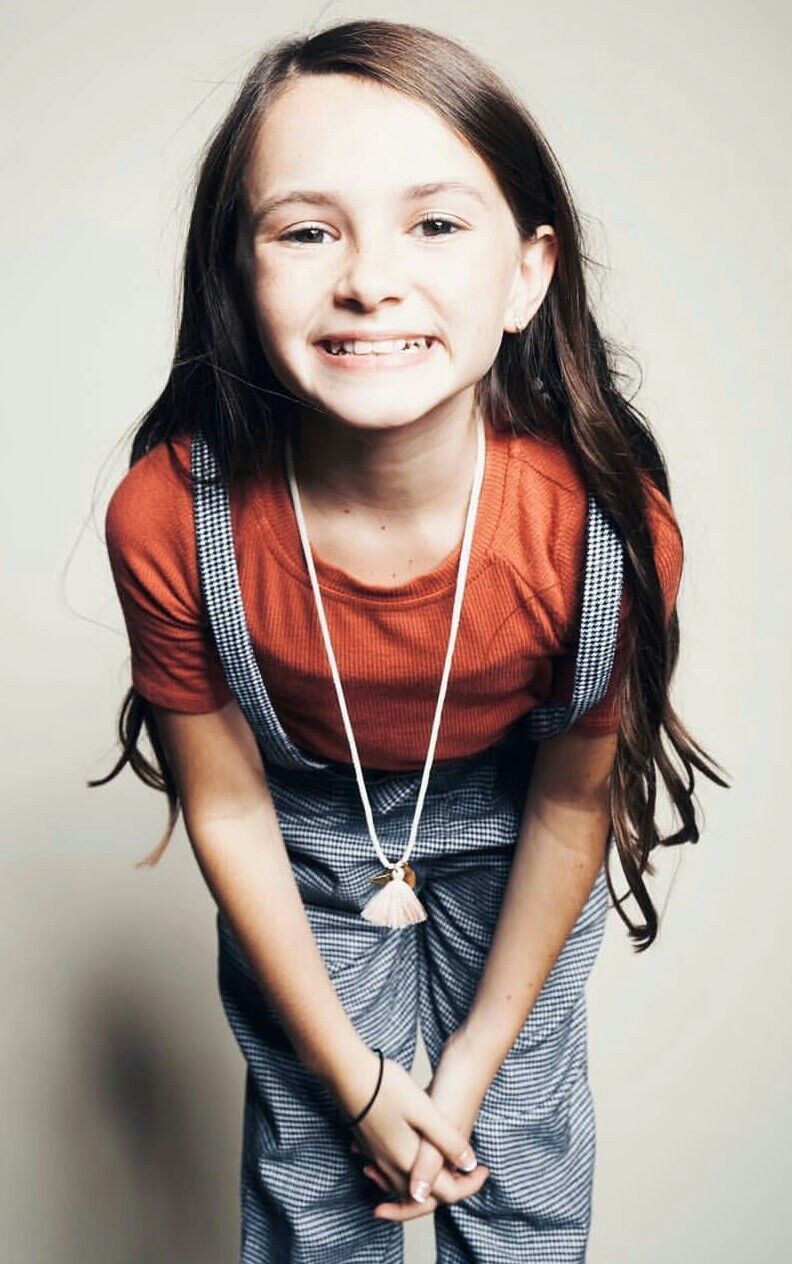 792x1264 Cailey fleming