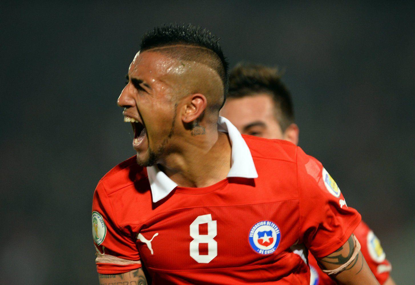 1454x1000 Download 1454x1000 Arturo Vidal Chile Wallpaper