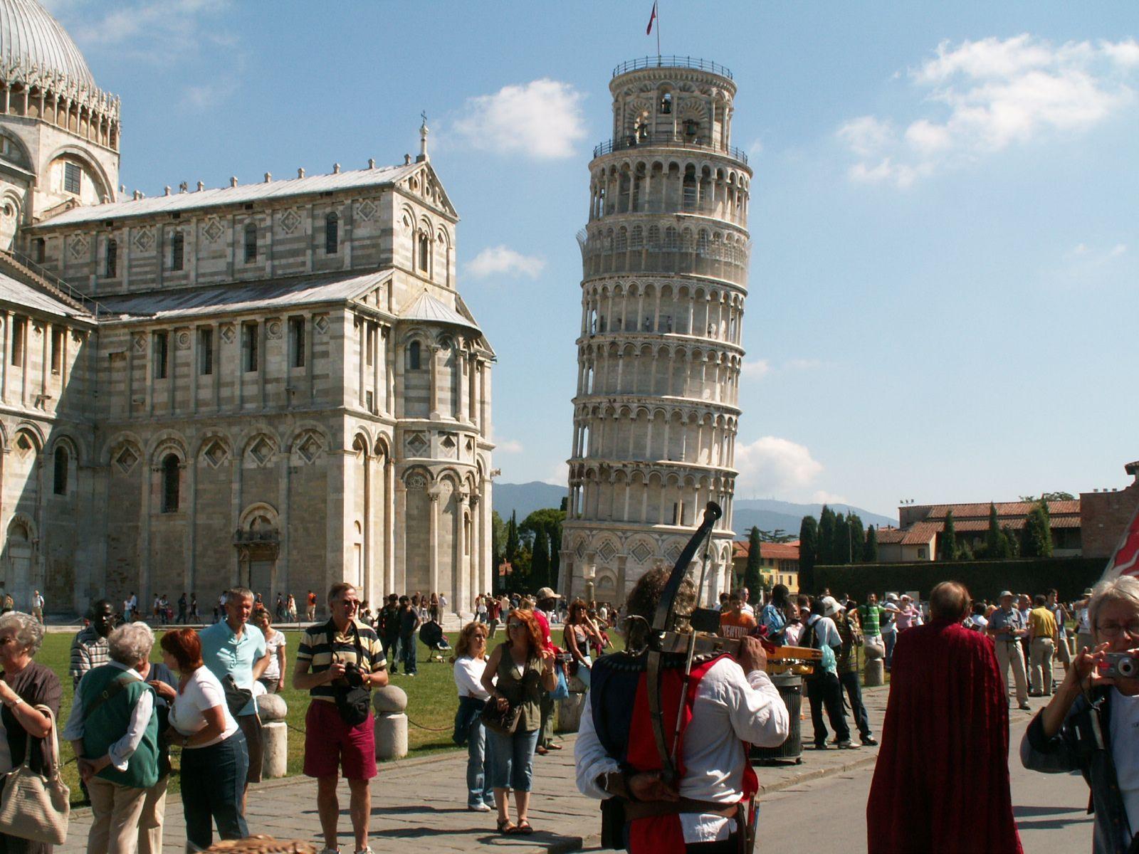 1600x1200 Leaning Tower of Pisa History Wallpaper