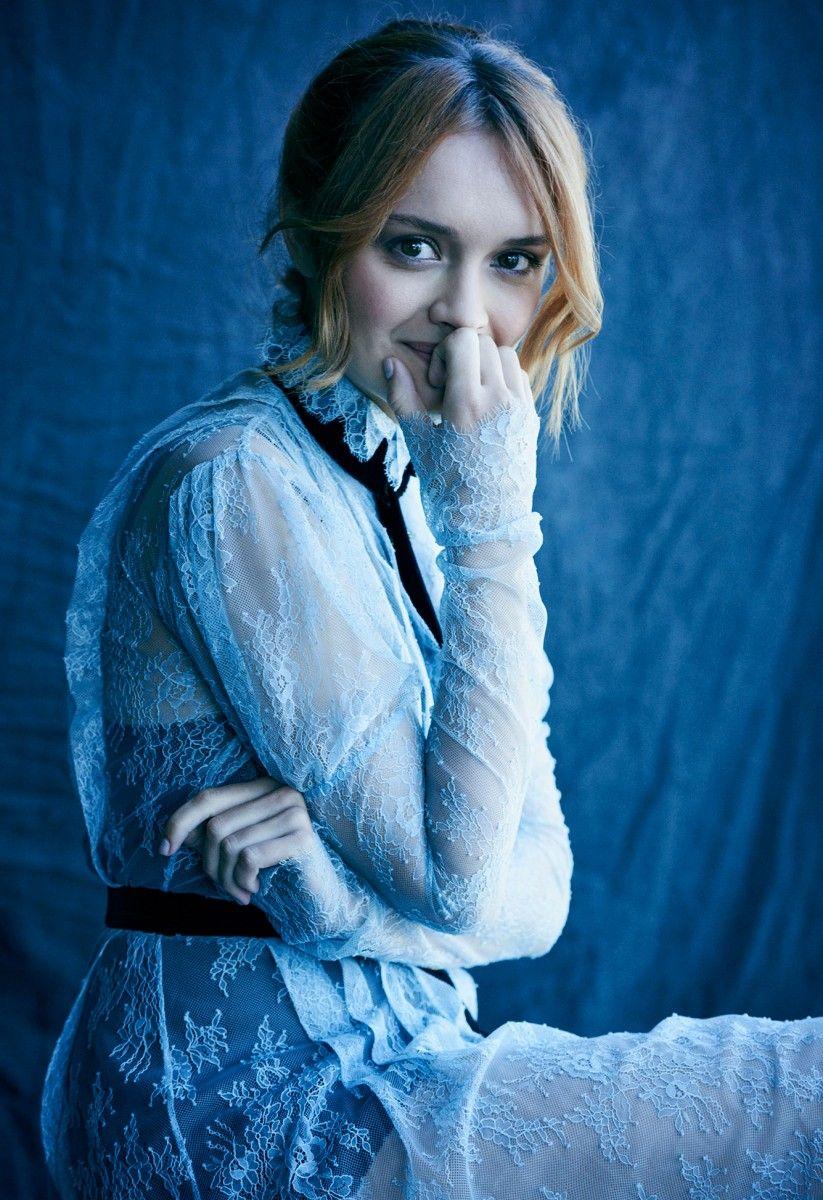 823x1200 Olivia Cooke wallpaper