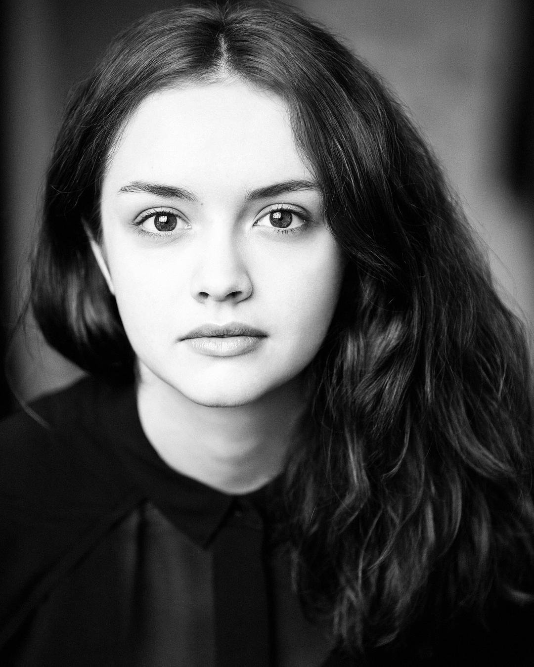 1080x1349 Olivia Cooke's wallpaper. Movie Stars Gallery