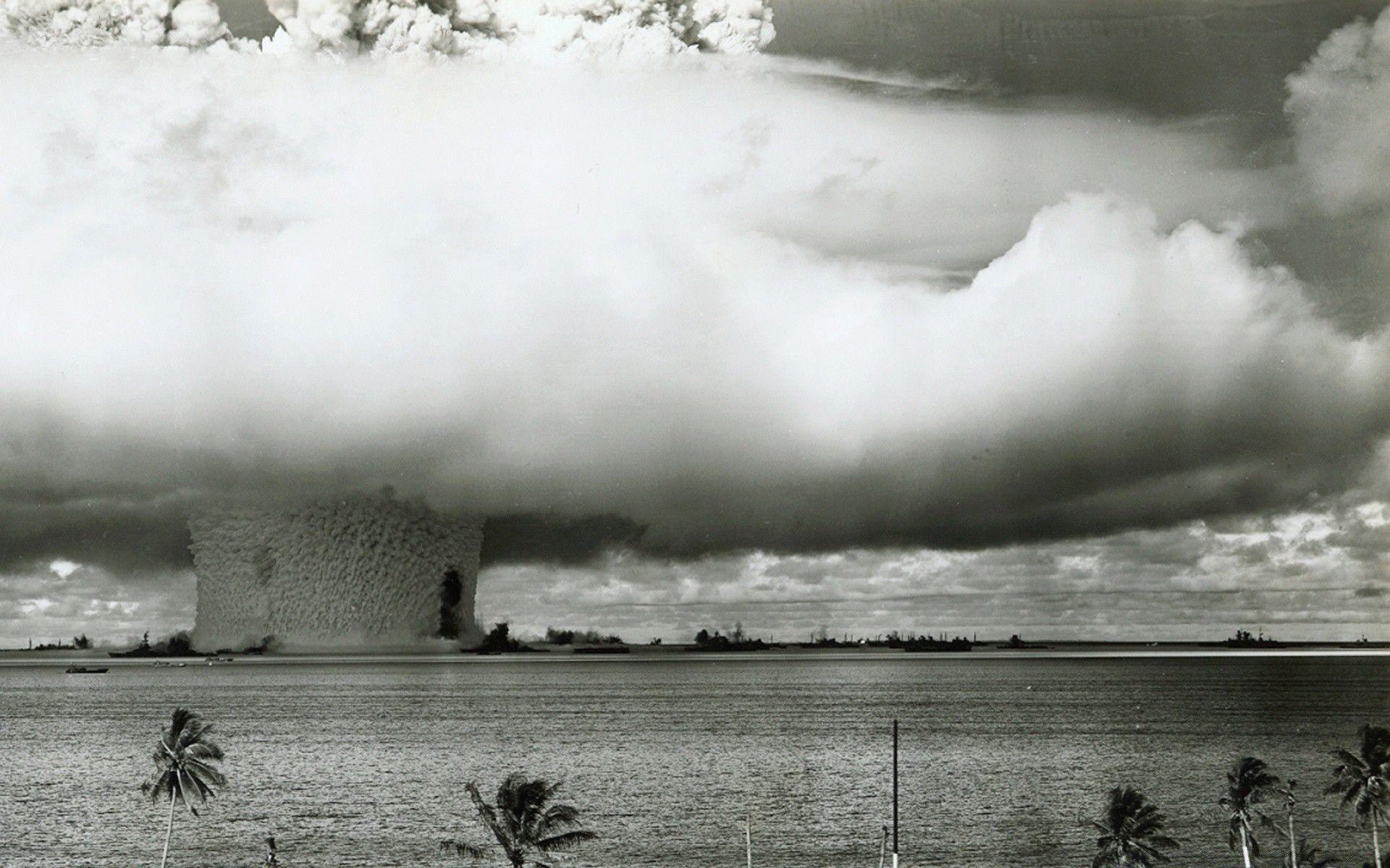 1920x1200 Atomic Bomb Test