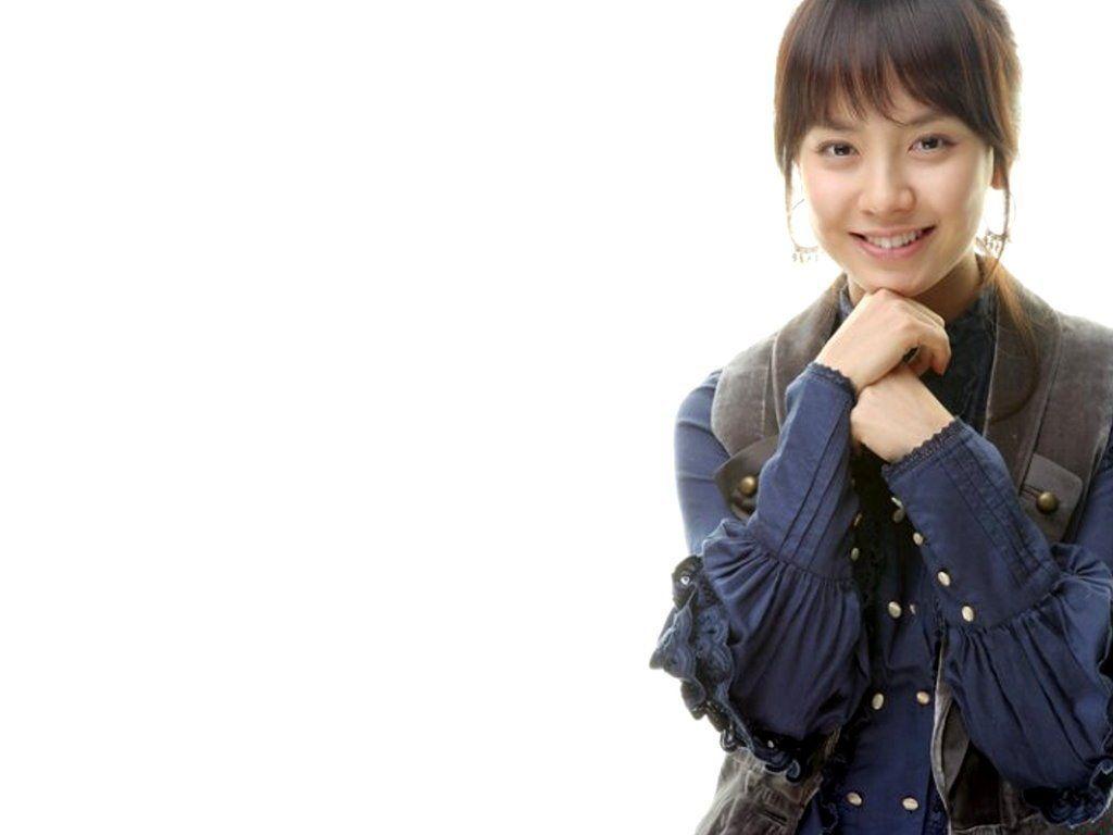 1024x768 Song Ji Hyo Wallpaper