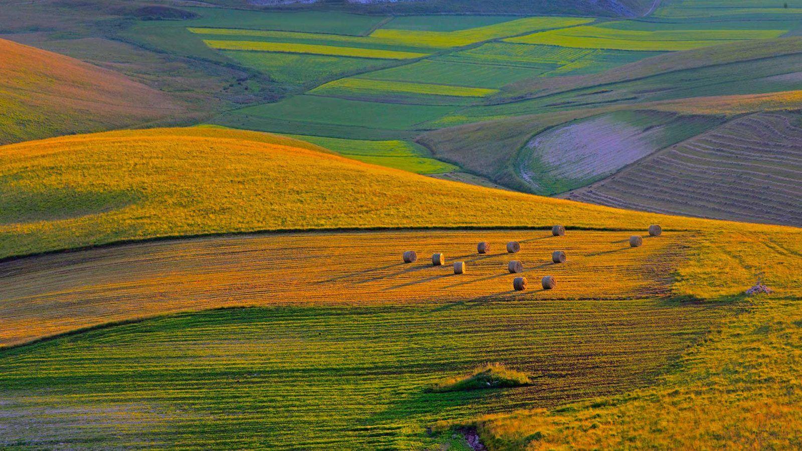 1600x900 Perugia Farmland